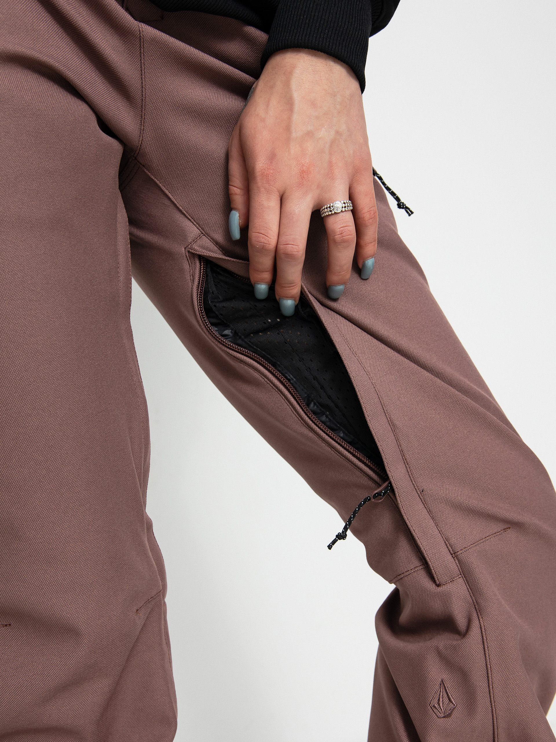 Womens Volcom Species Stretch Snowboard pants (rosewood)