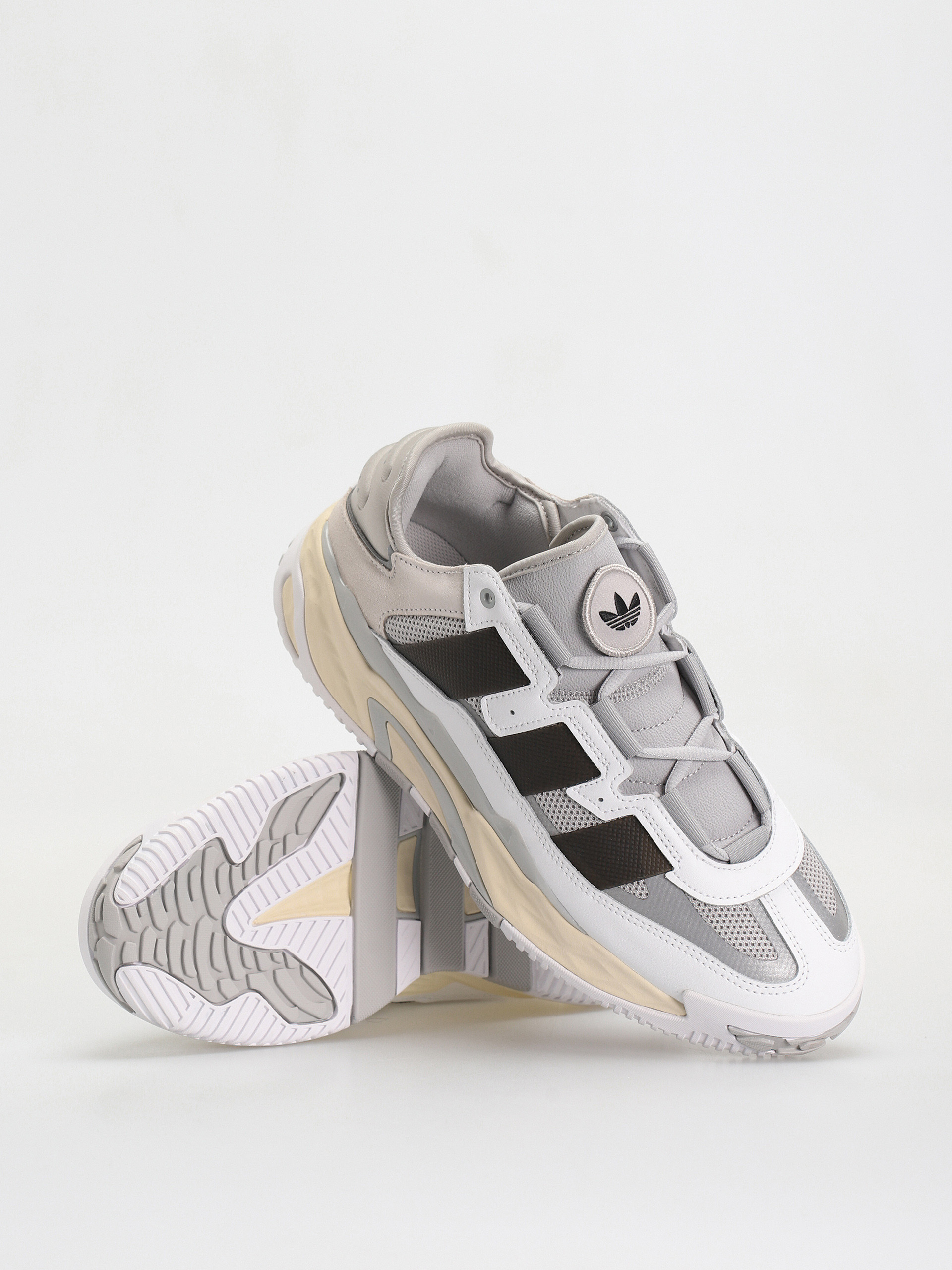 adidas gazelle silver green womens Adidas Niteball Sneakers main image 1