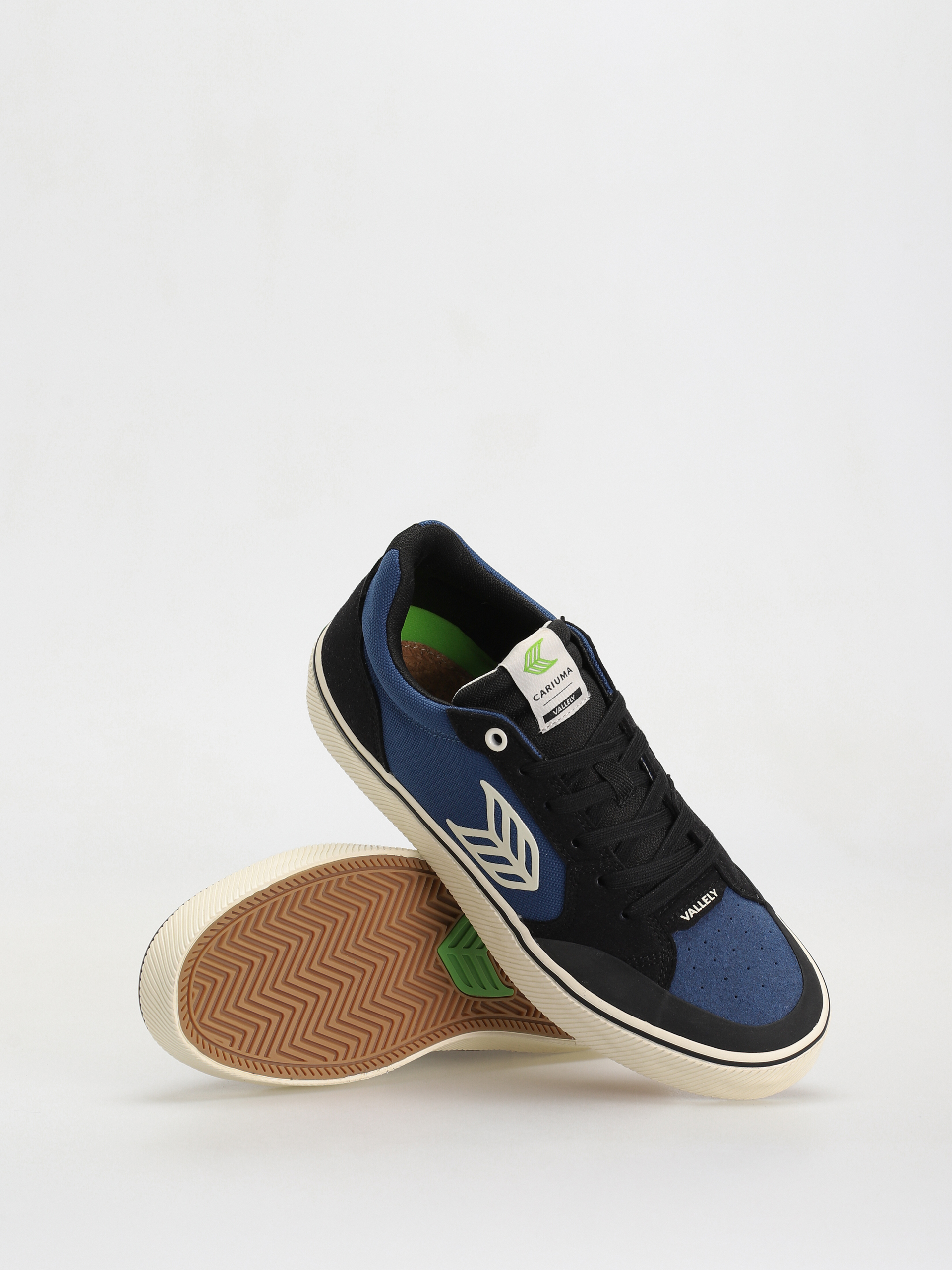 Cariuma Vallely Shoes (mystery blue)