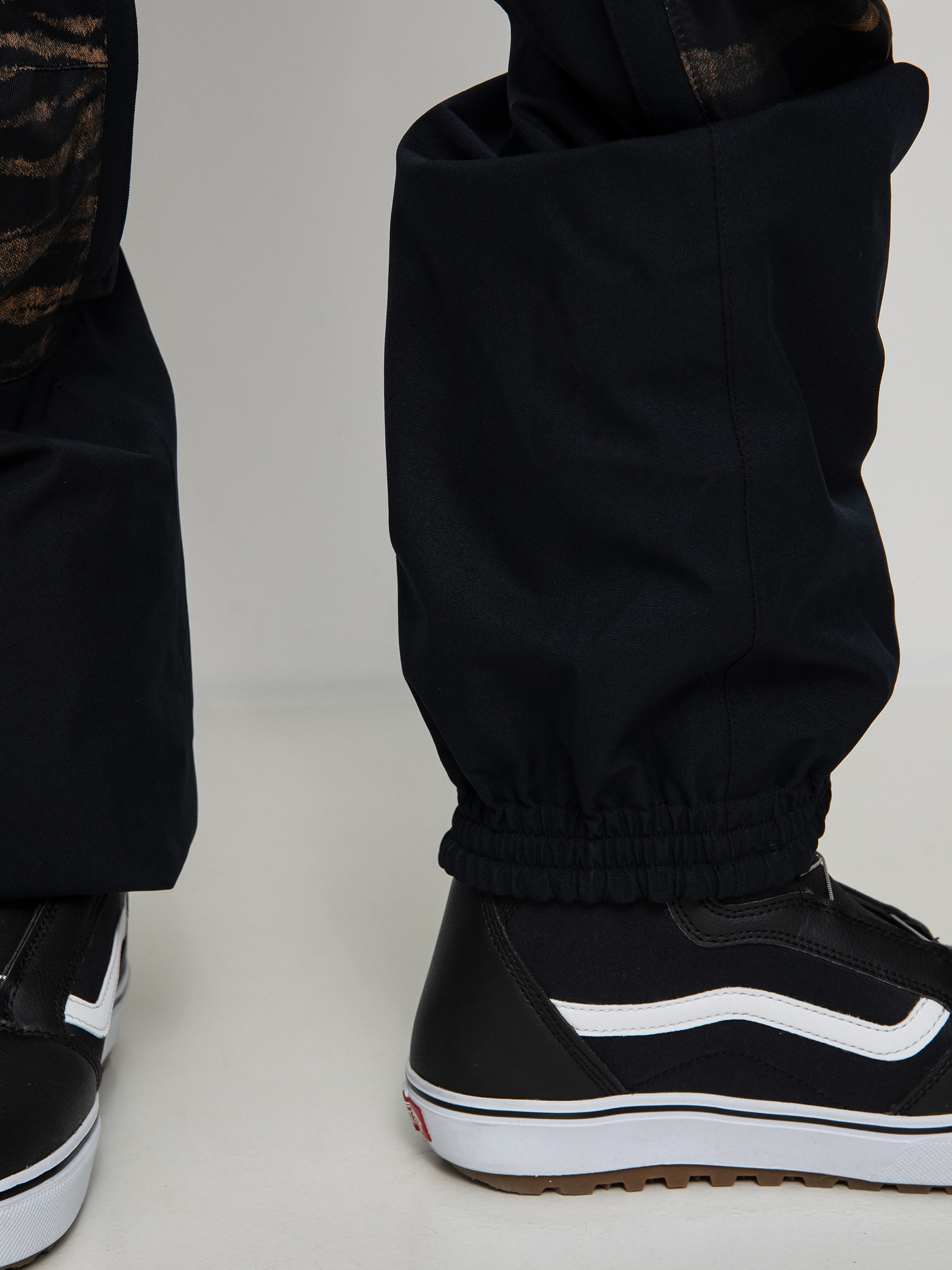 Womens Volcom Romy Snow Suit Snowboard jacket (black)