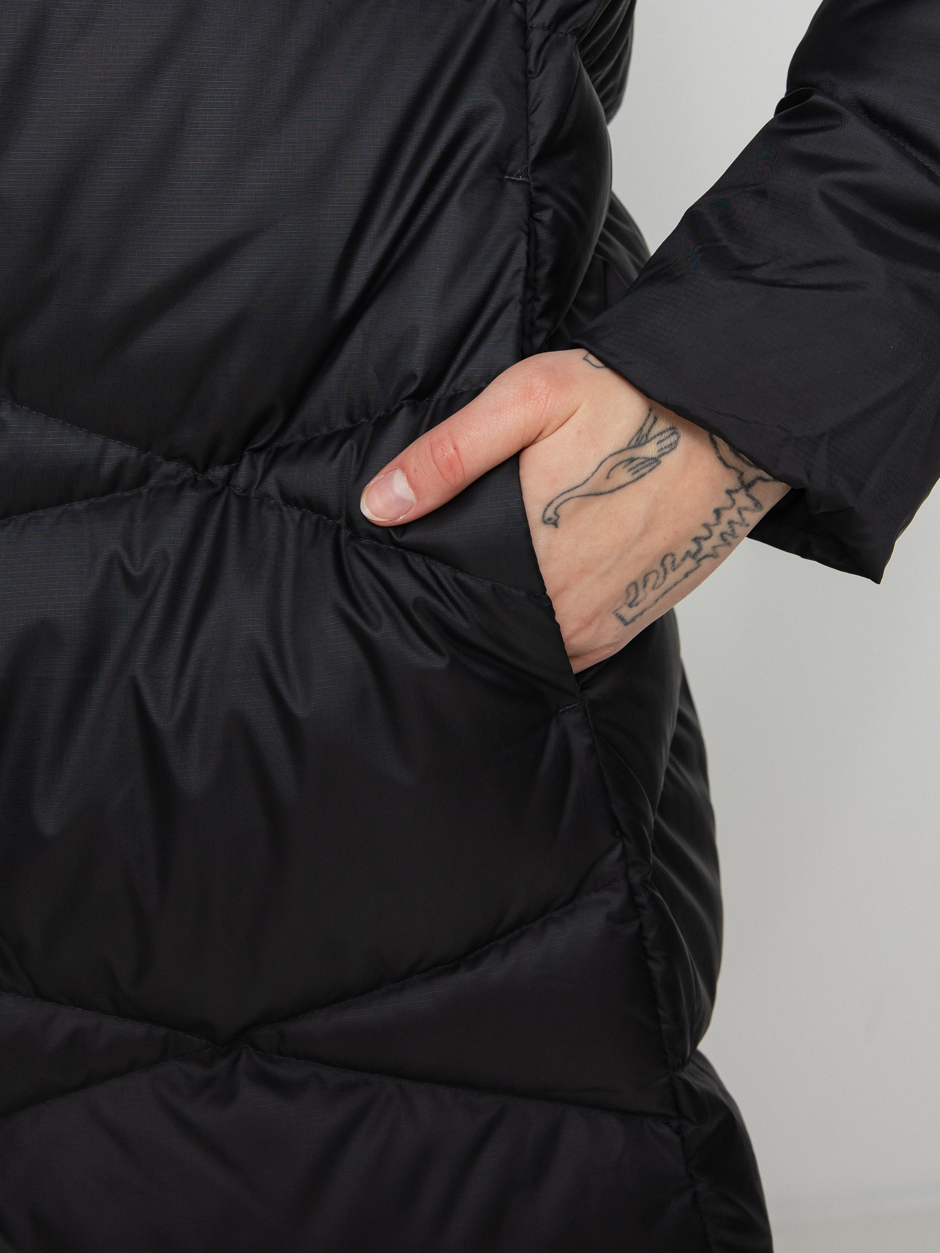Helly Hansen Tundra Down Jacke Wmn (black)