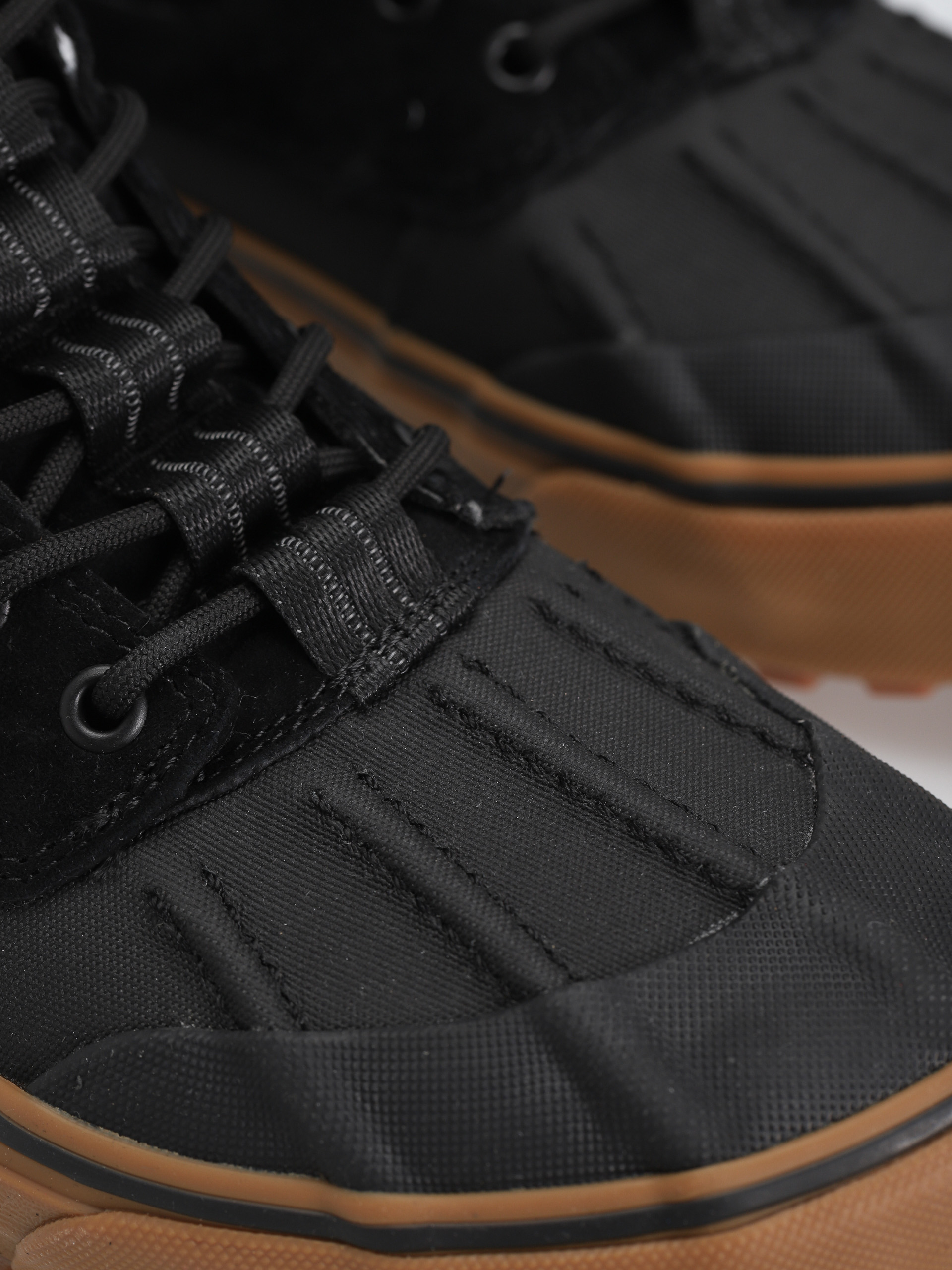 Vans Sk8 Hi Del Pato MTE 2 Shoes (black)