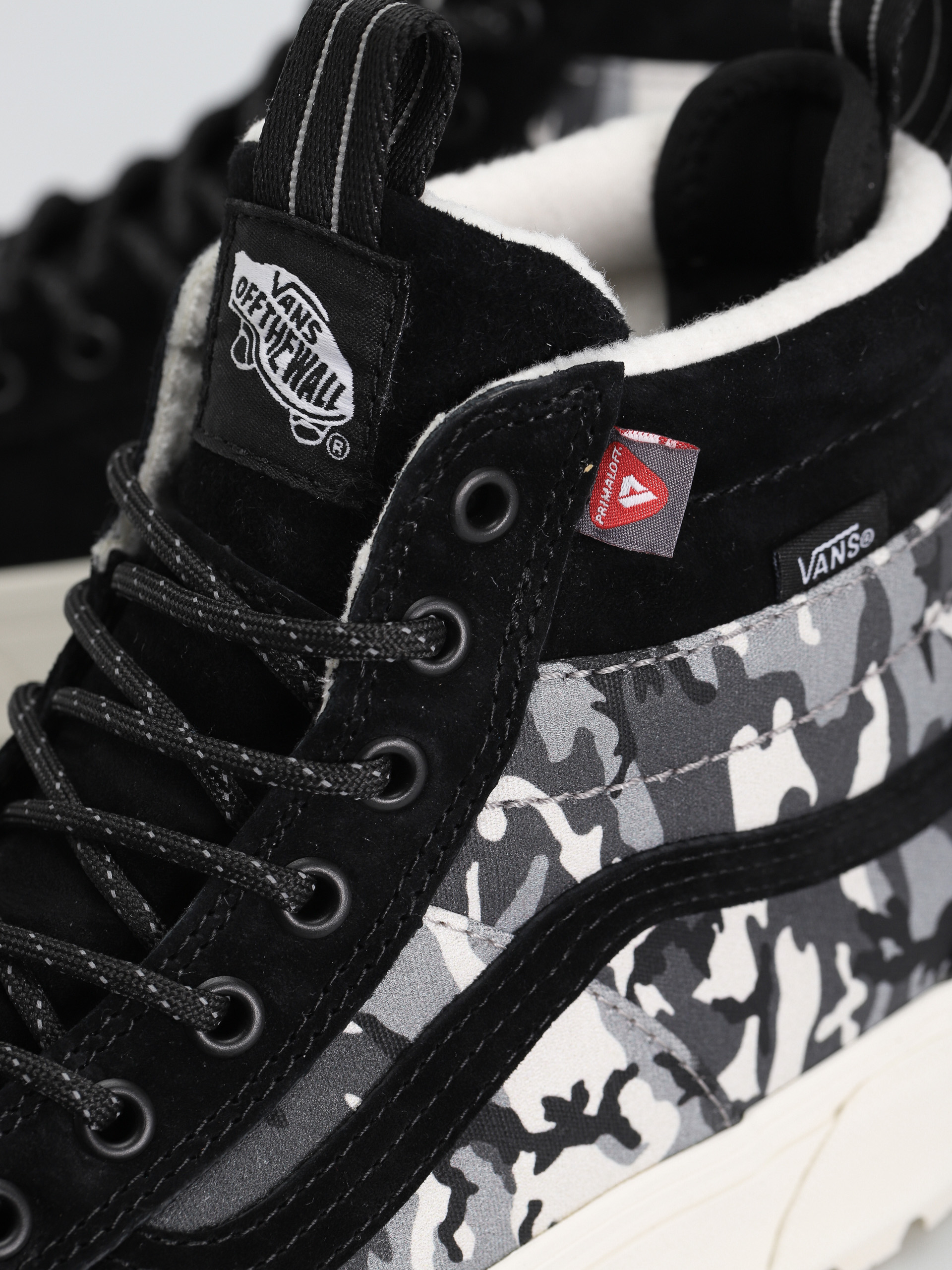 Vans Sk8 Hi MTE 2 Schuhe (black/marshmallow)