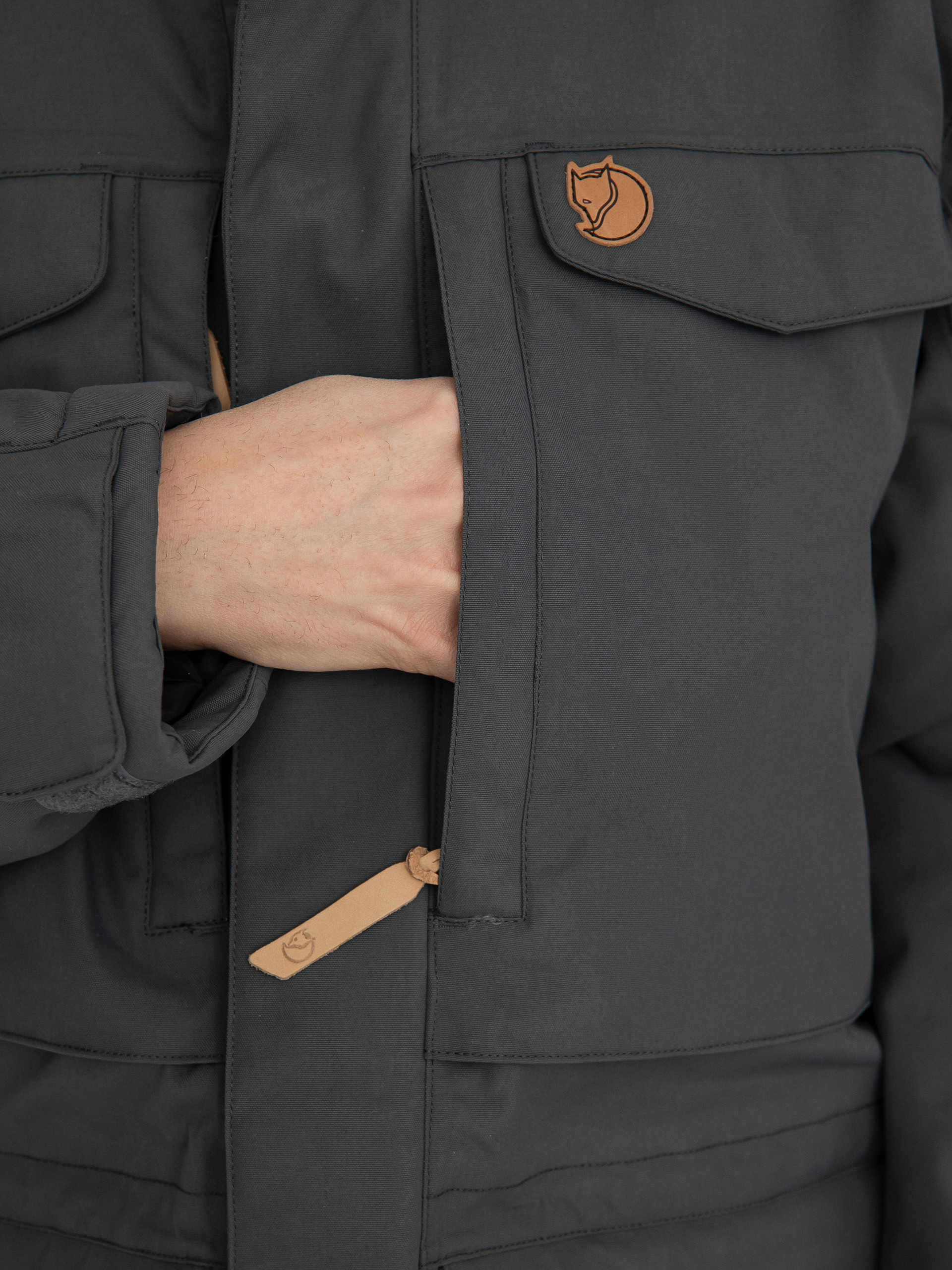 Fjallraven Nuuk Parka Jacket (basalt)
