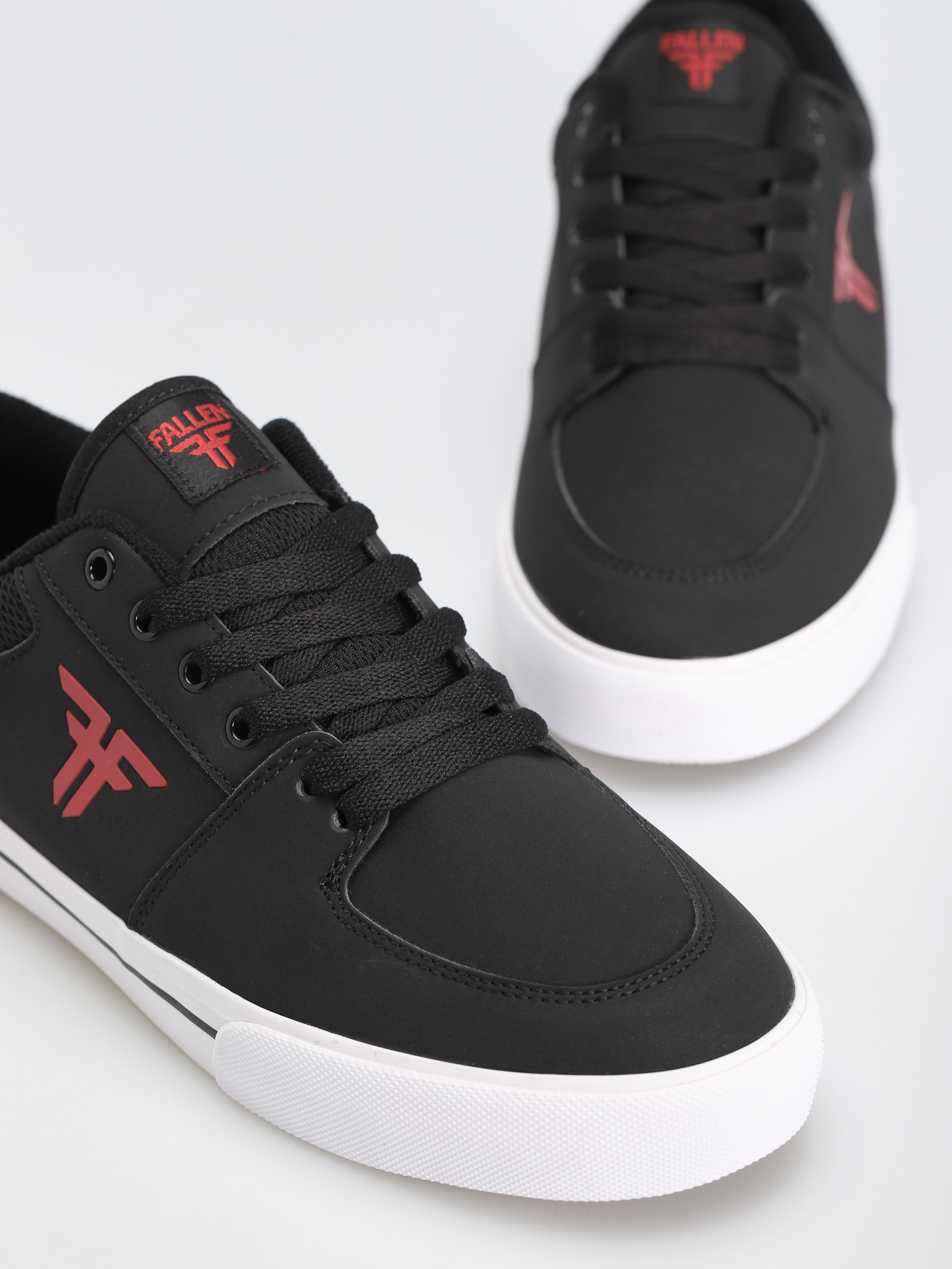 Fallen Patriot Vulc Shoes (vegan black/red)