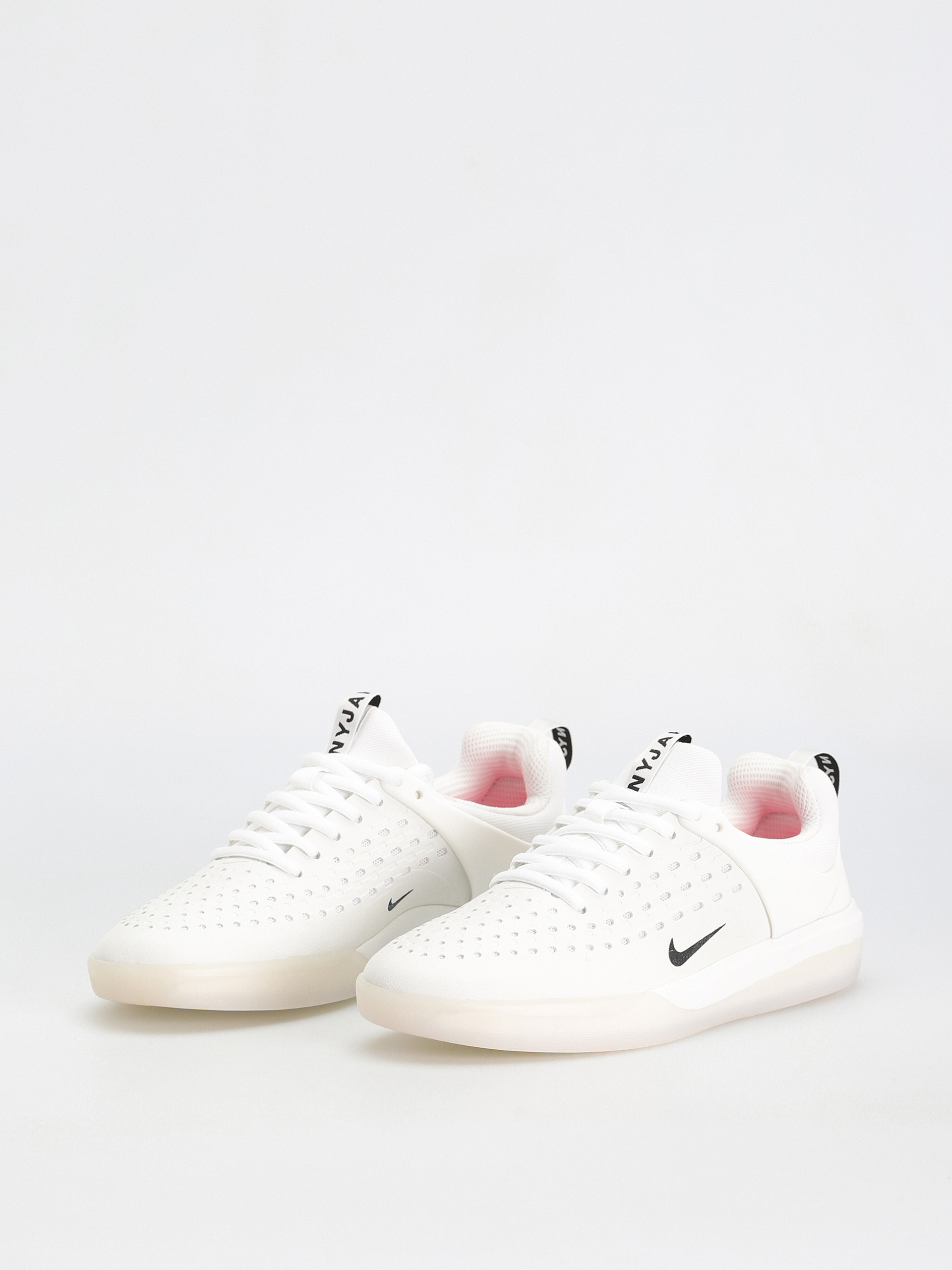 Nike SB Zoom Nyjah 3 Shoes (white/black summit white hyper pink)