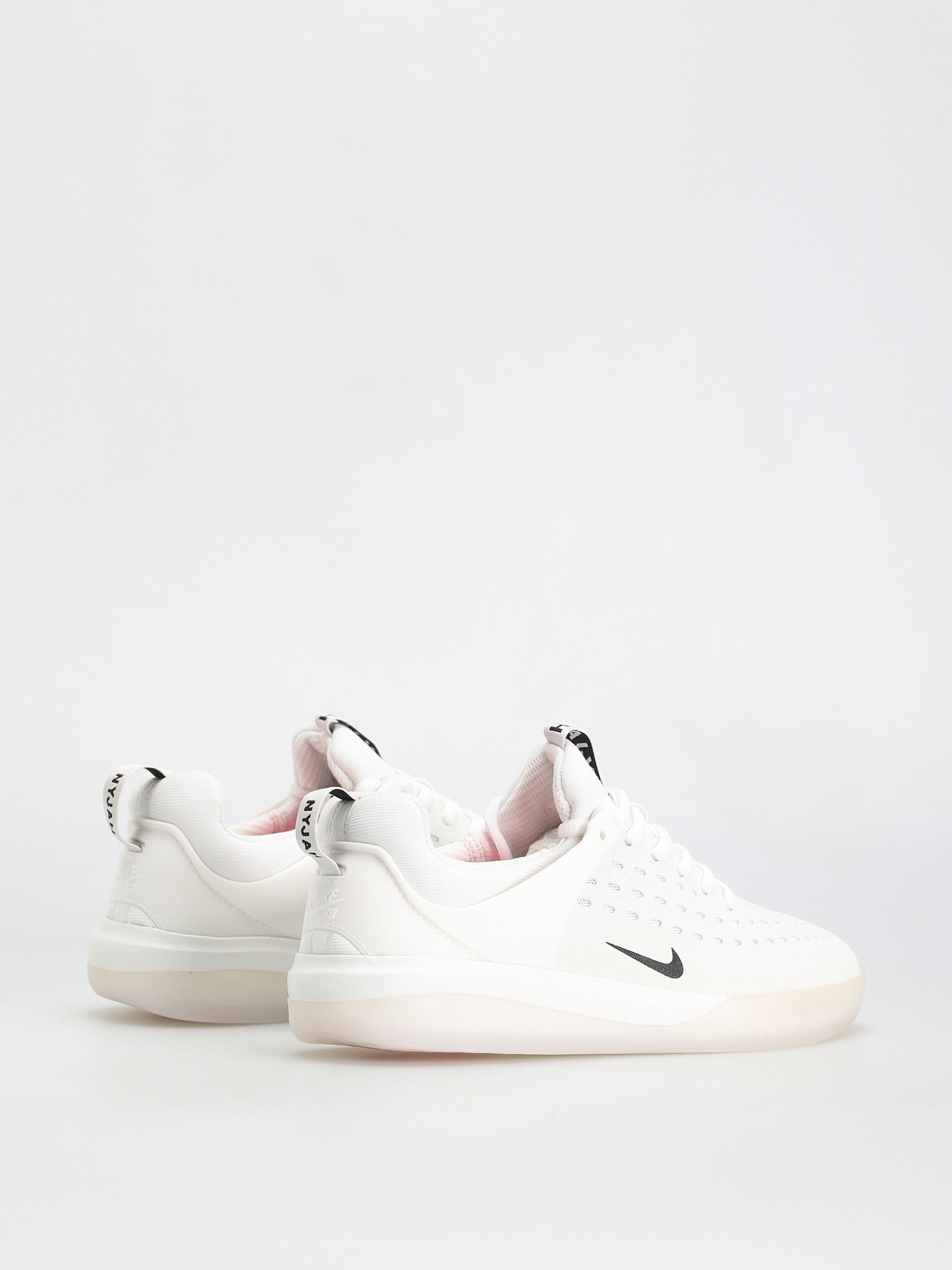 Nike SB Zoom Nyjah 3 Shoes (white/black summit white hyper pink)
