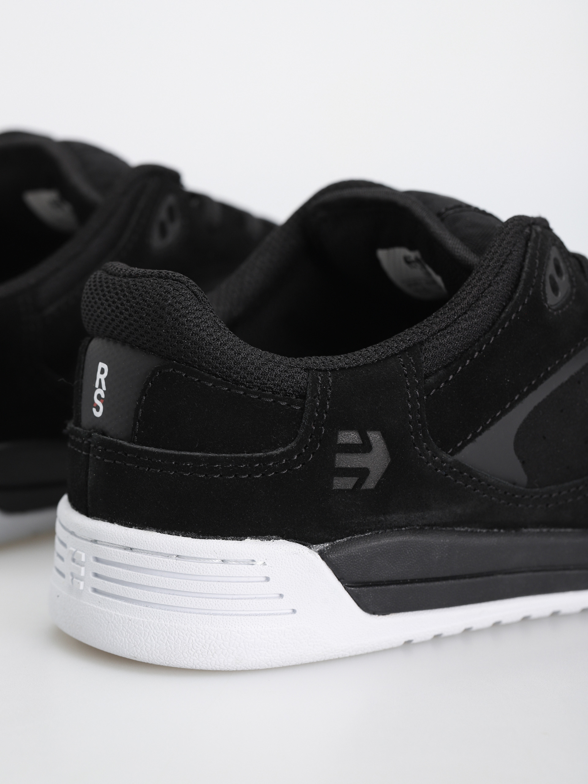 Etnies Estrella Shoes (black/white/gum)