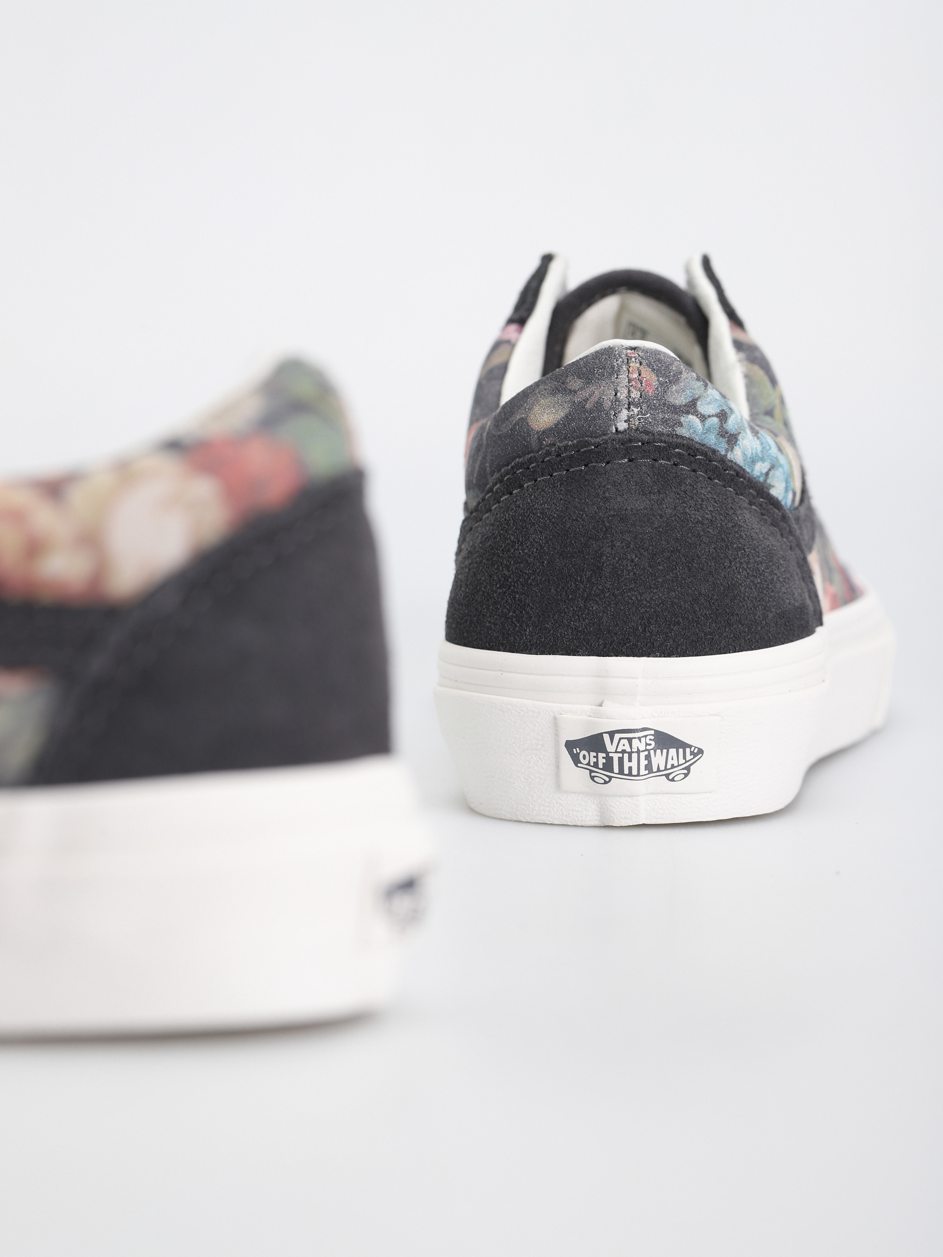 Vans Old Skool Shoes (moody floral grey/white)