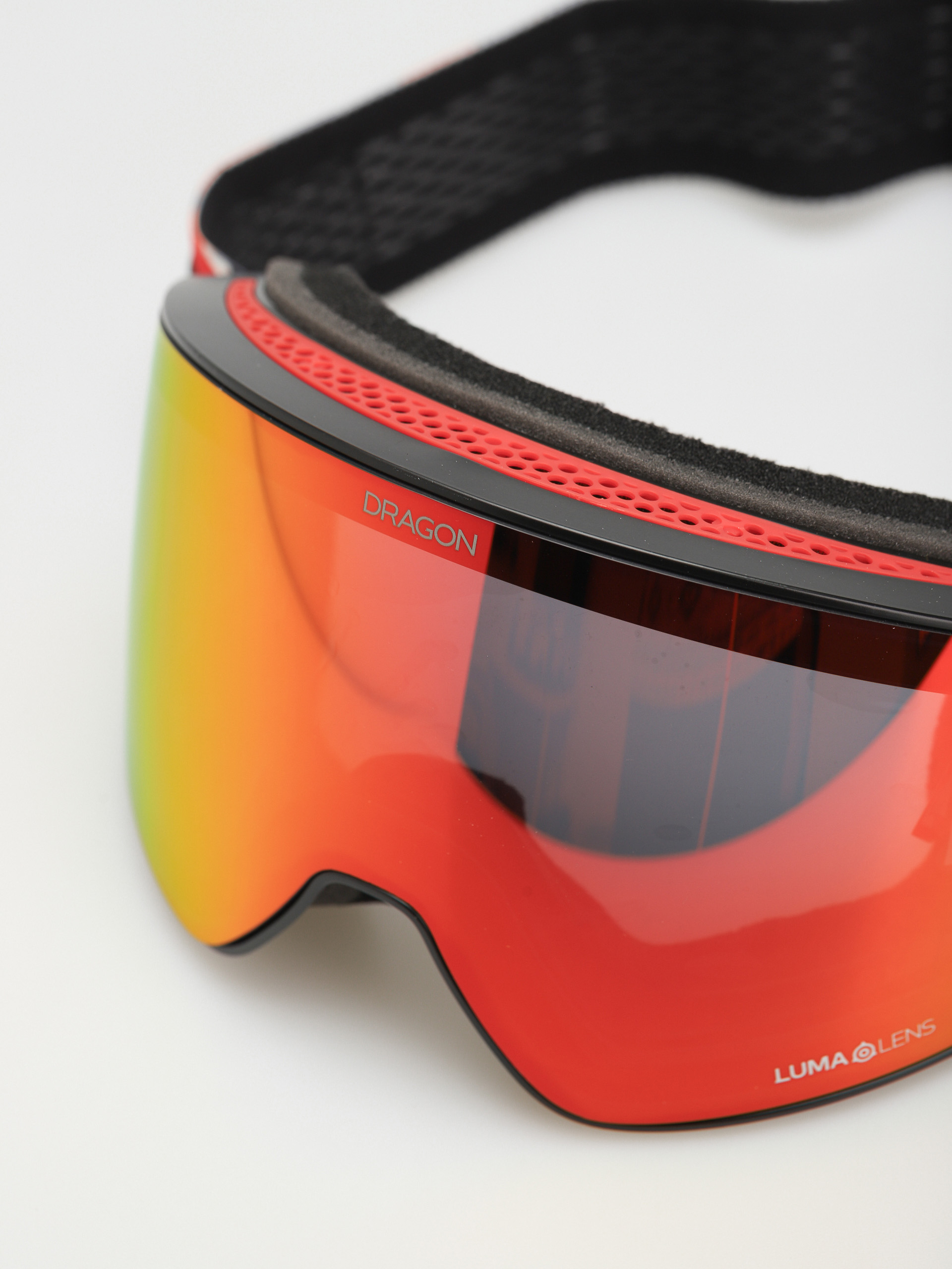 Dragon PXV2 Goggles - black (koi/lumalens red ion/lumalens light rose)