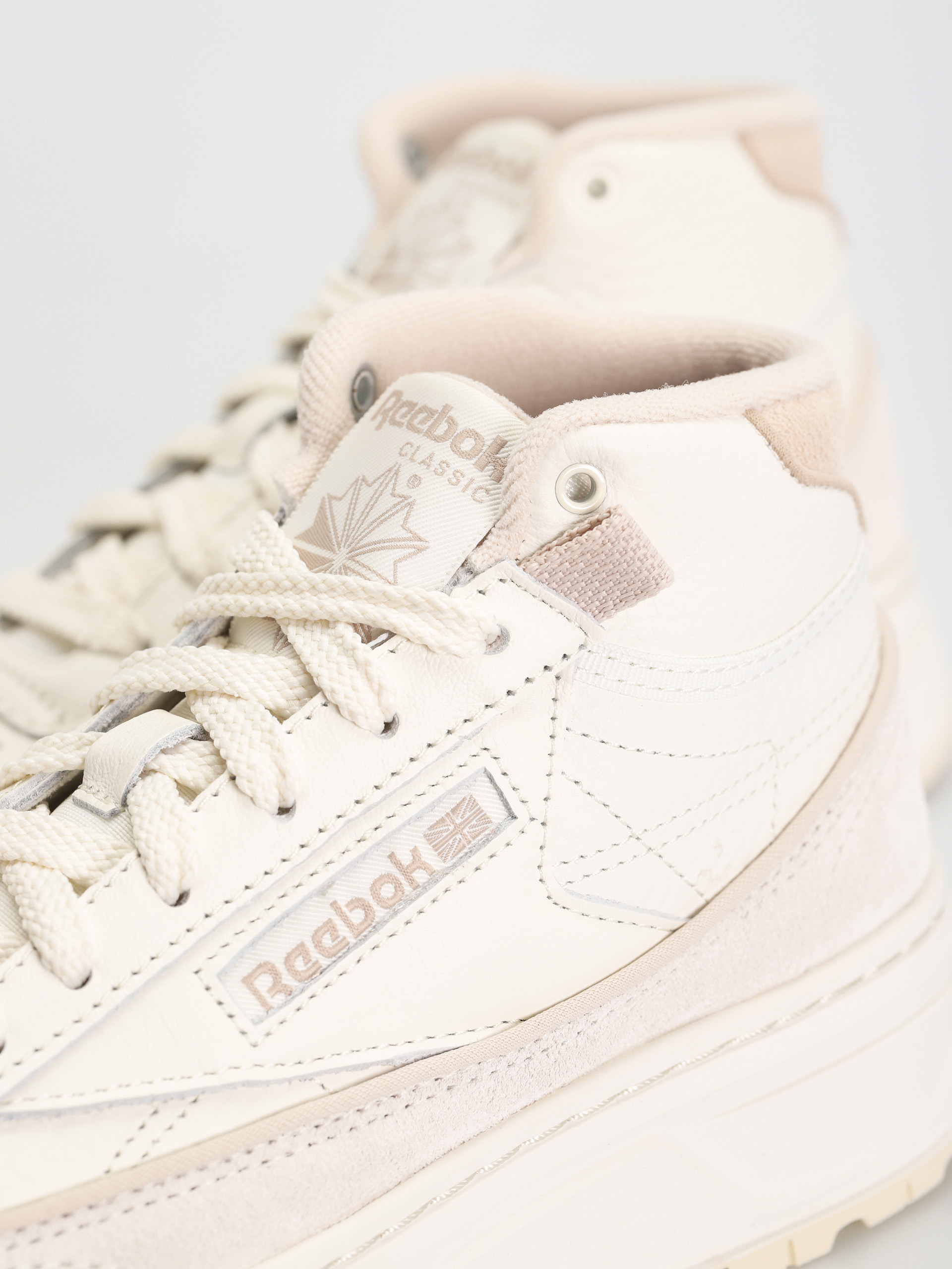 Reebok Club C Geo Mid Shoes Wmn (chalk/alabas/modbei)