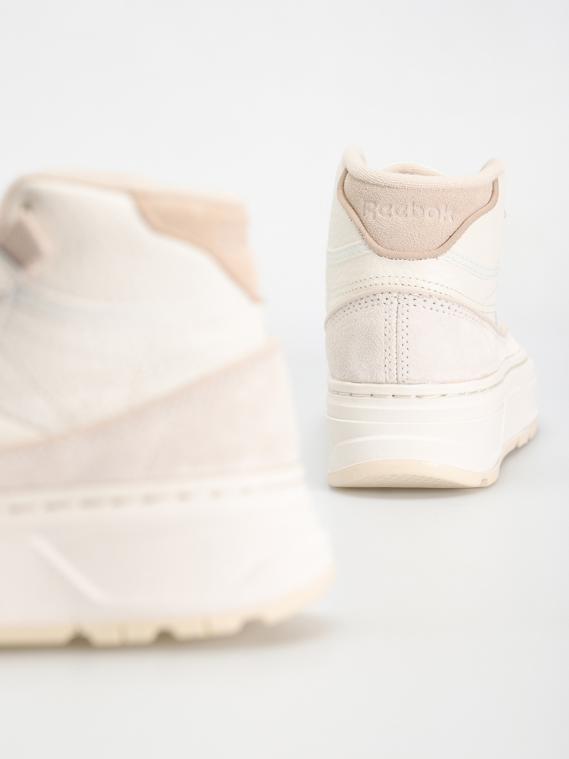 Reebok Club C Geo Mid Shoes Wmn (chalk/alabas/modbei)