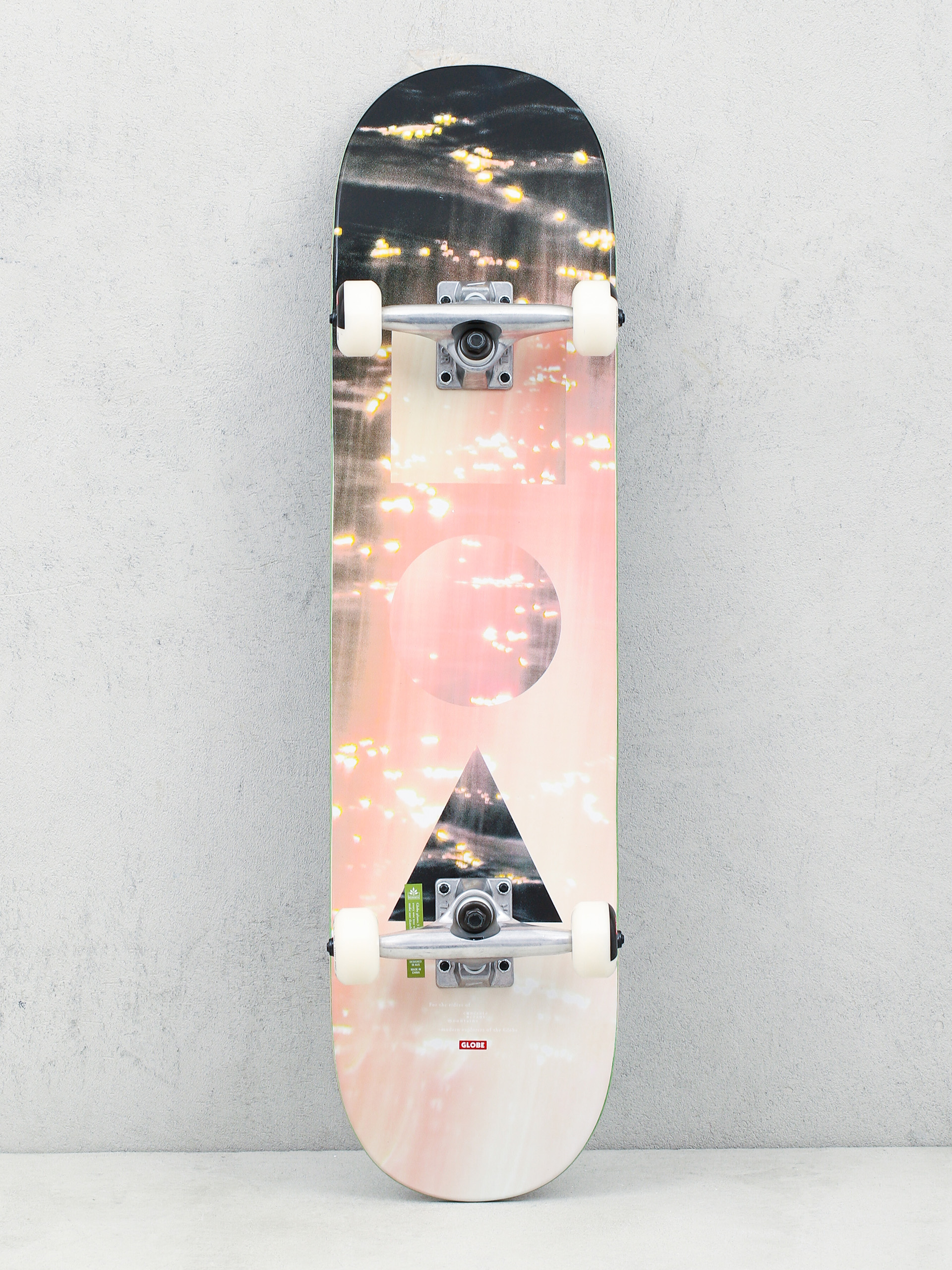 Globe G1 Stack Skateboard (refracted)