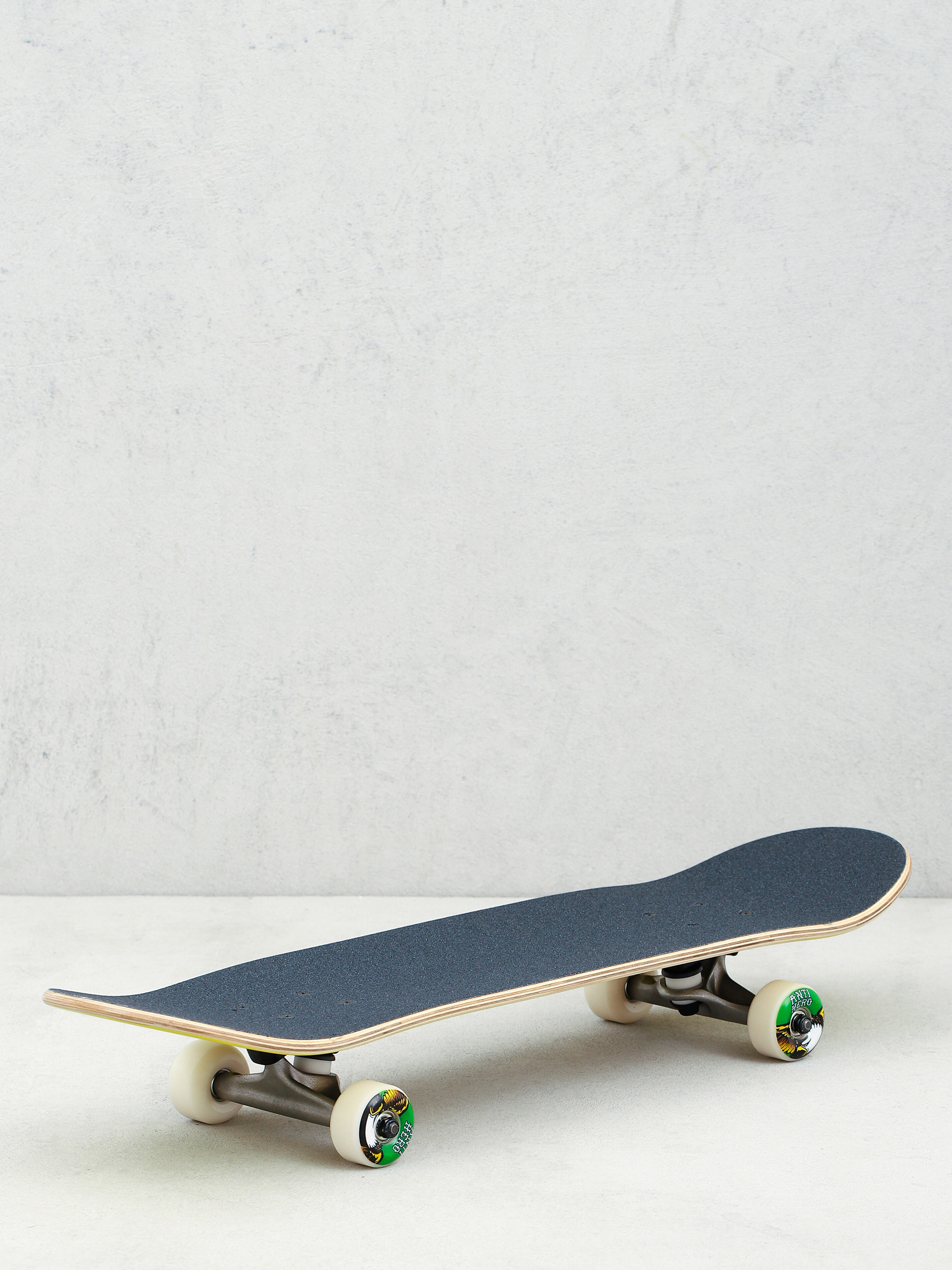 Antihero Classic Eagle II Skateboard (yellow)