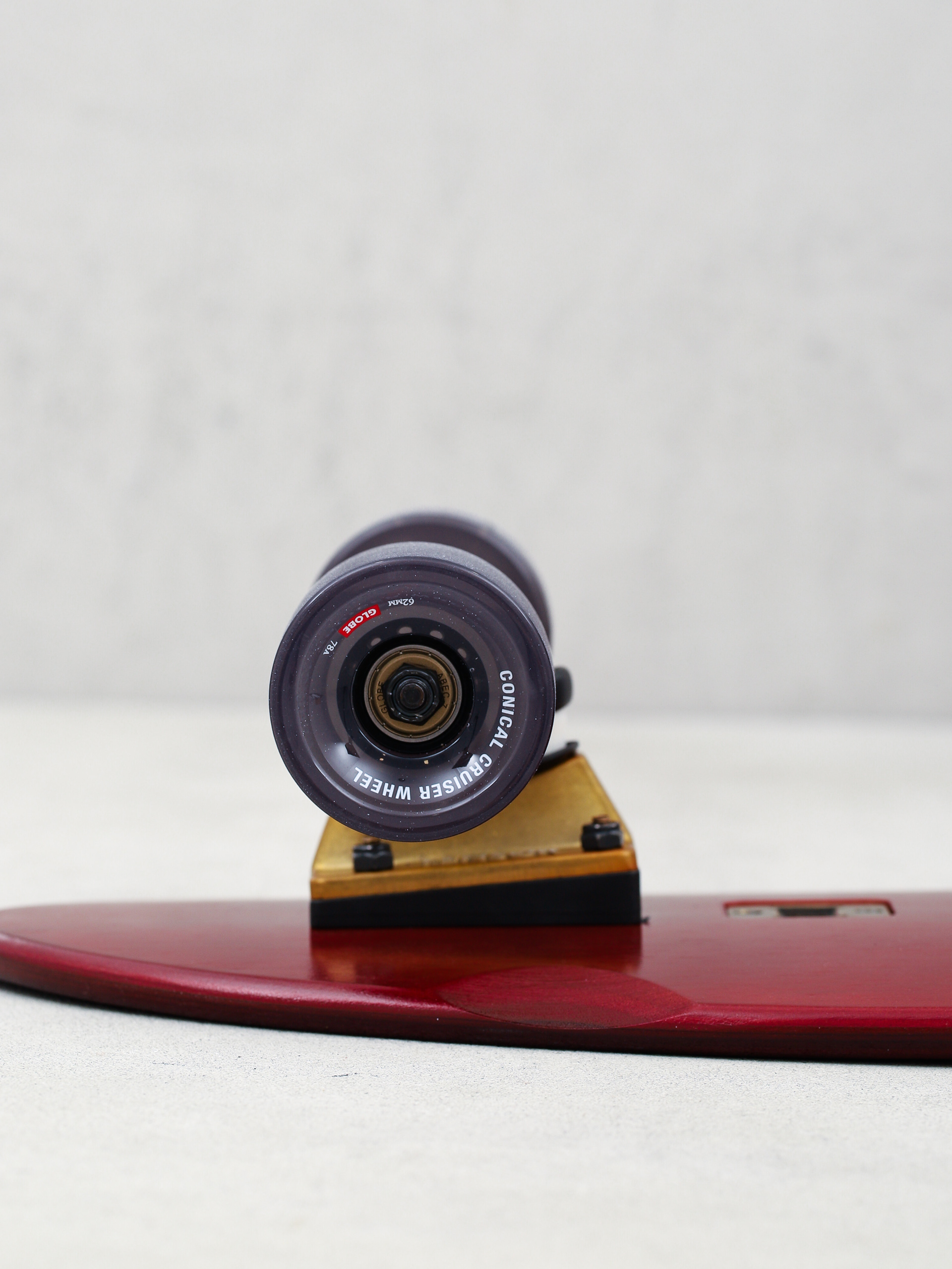 Globe Big Blazer Cruiser (cherry/bamboo)