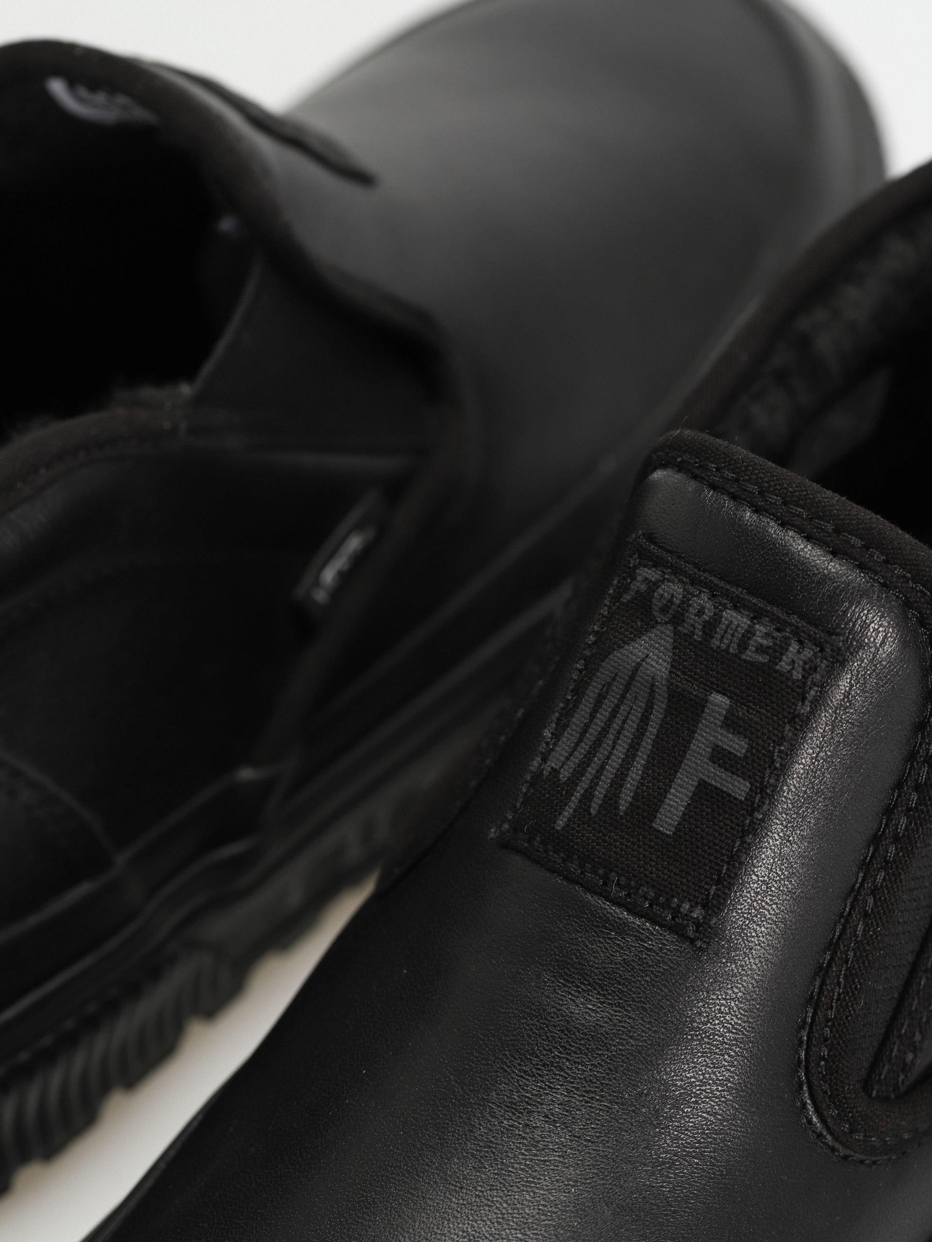 Vans X Former Mid Slip MTE 1 Shoes (former black/green)