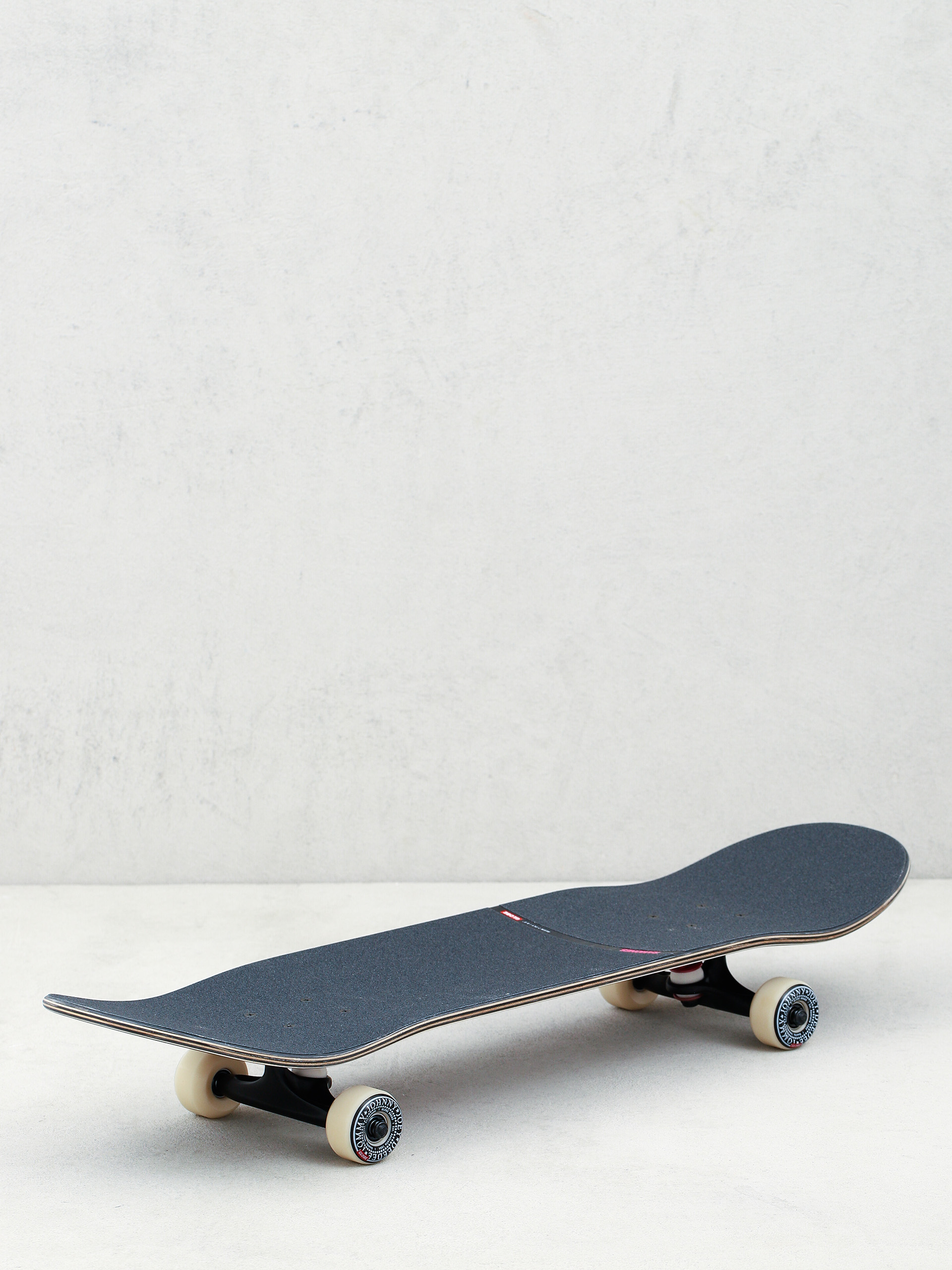 Globe G2 Ramones Skateboard (rocket to russia)