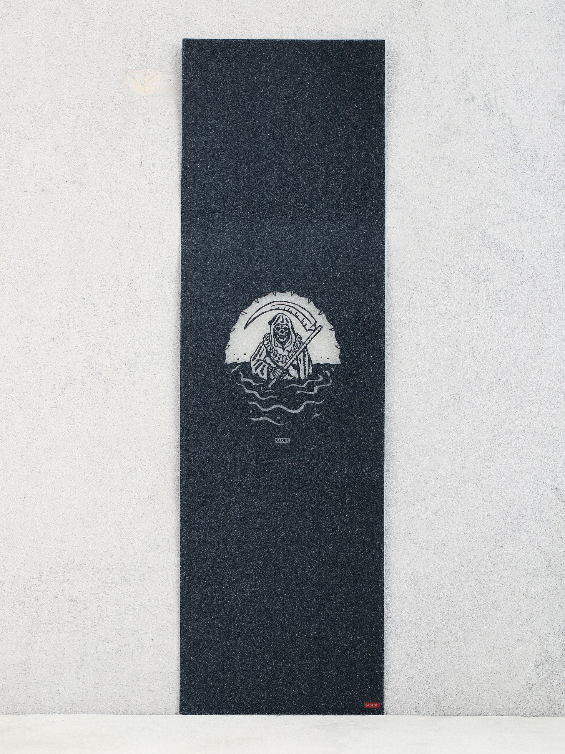 Globe Perforated Griptape Griptape (reapey)