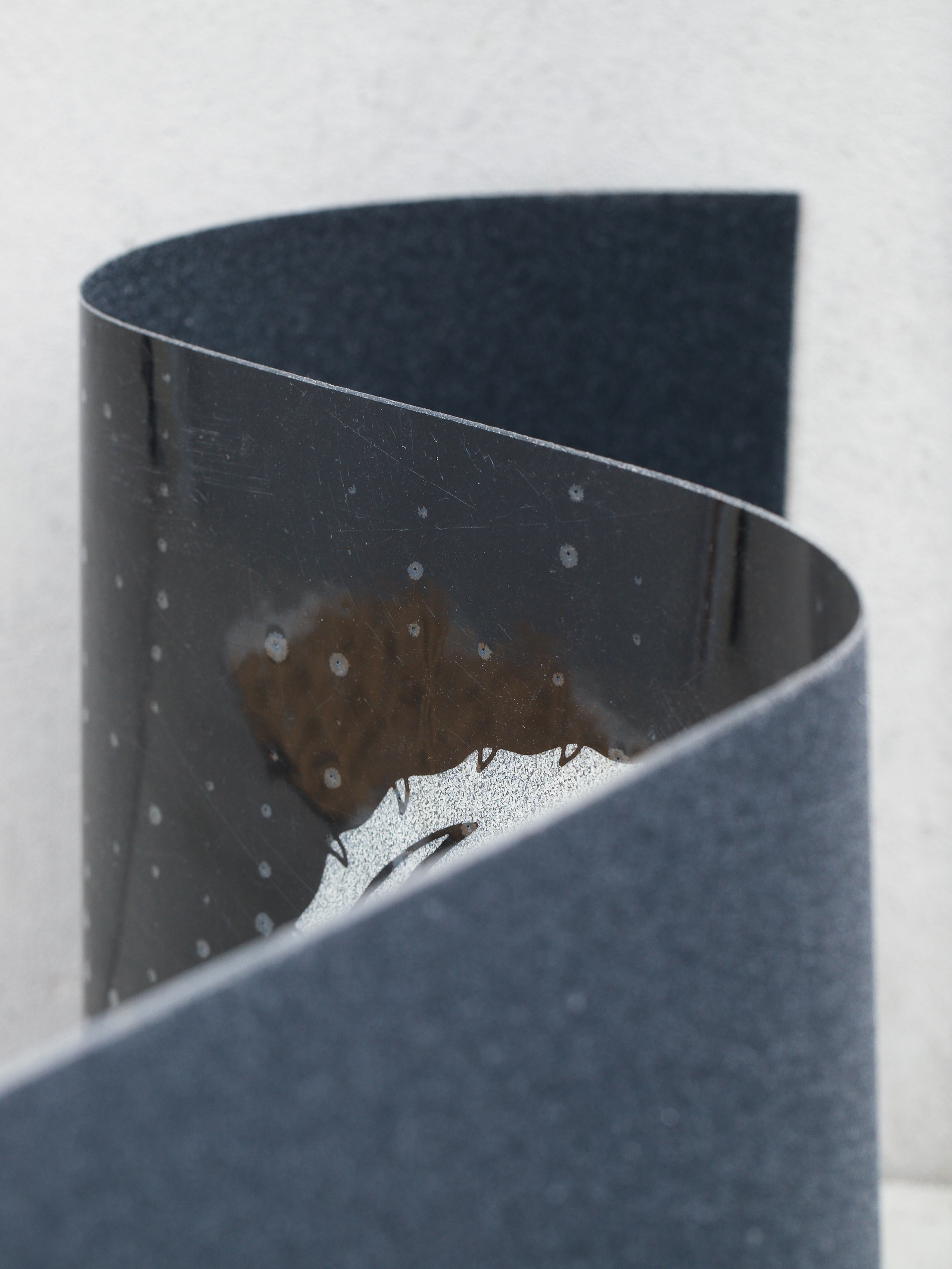 Globe Perforated Griptape Griptape (reapey)