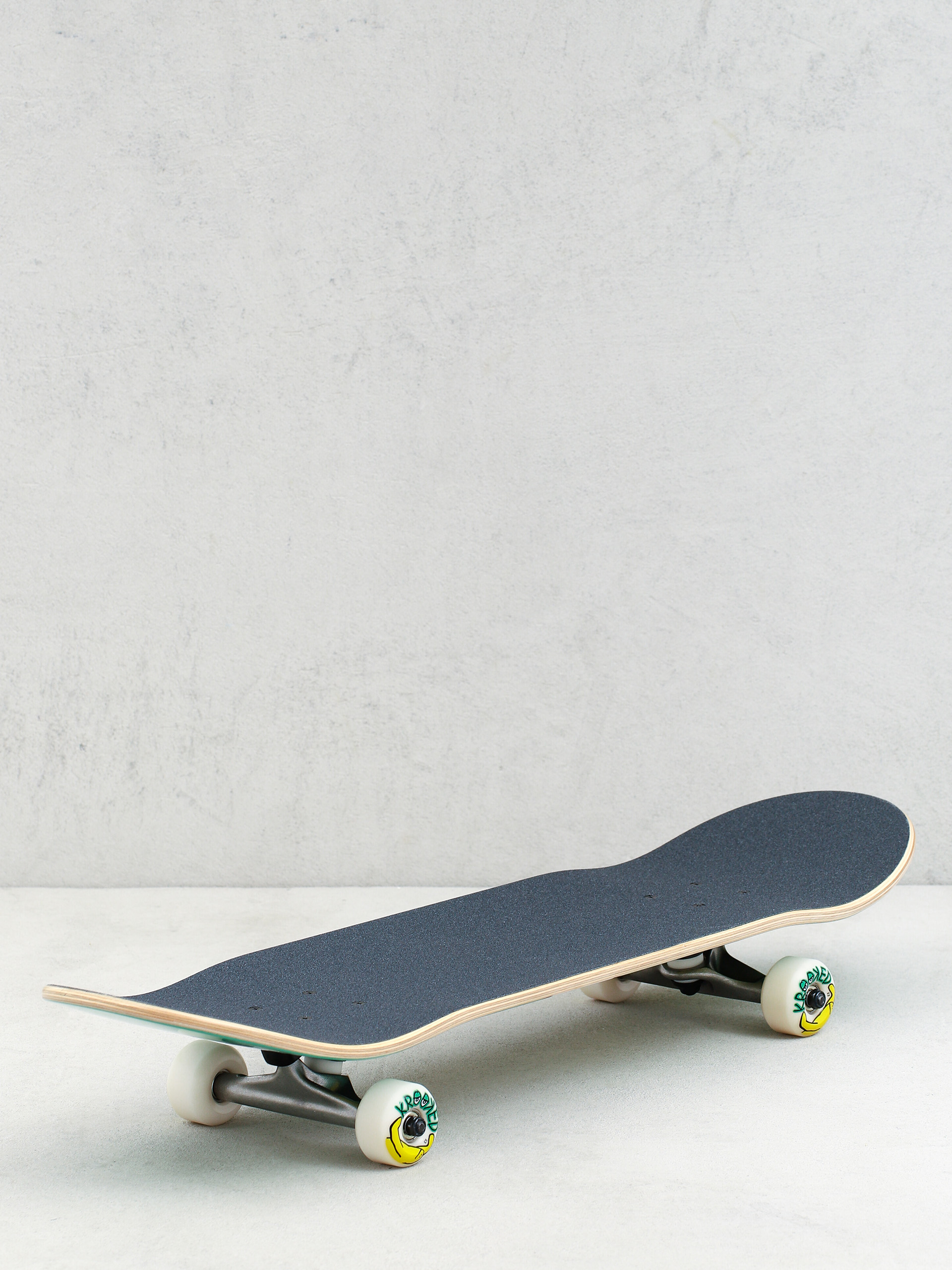 Krooked Birds Skateboard (mint)