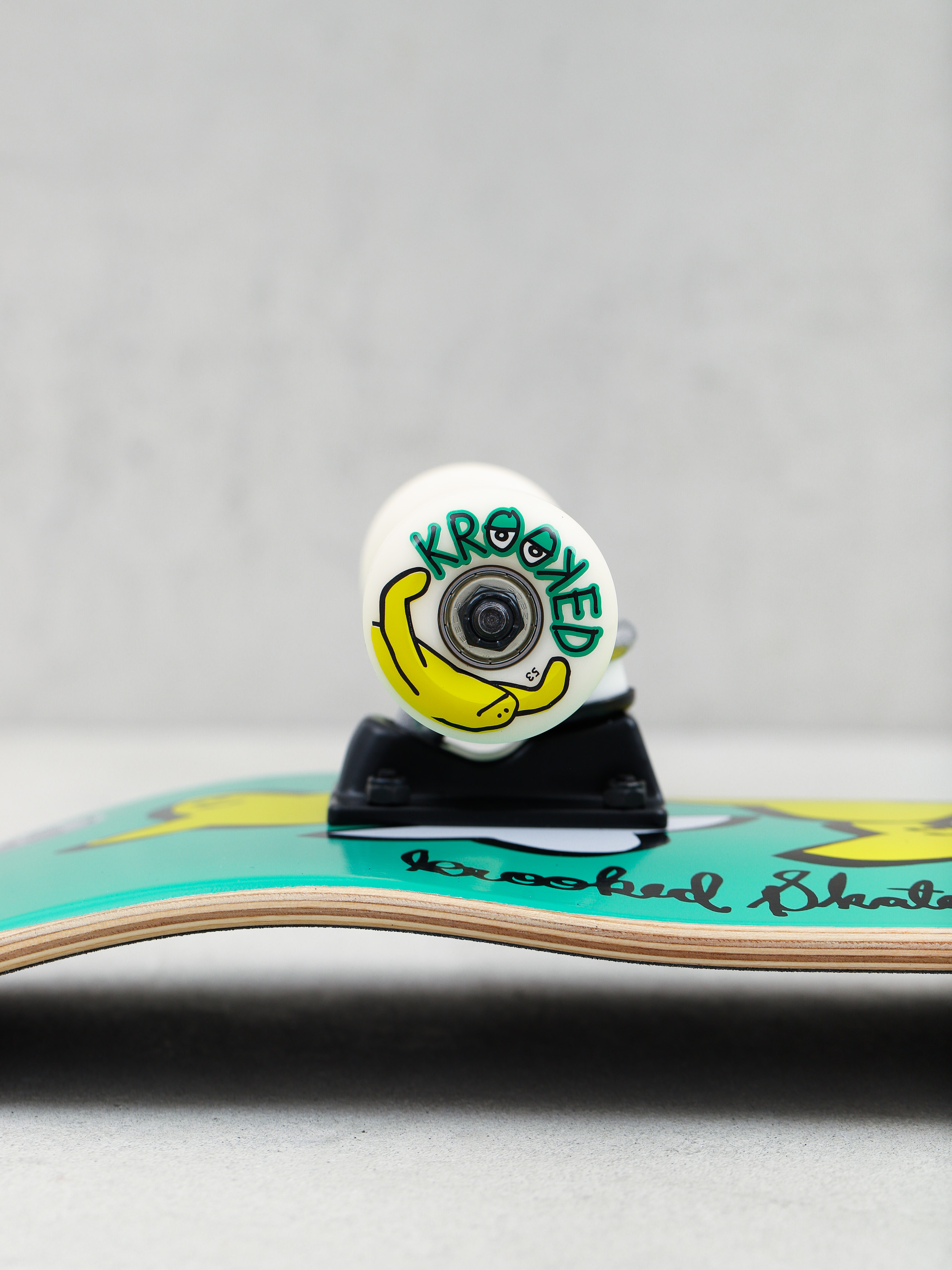 Krooked Birds Skateboard (mint)