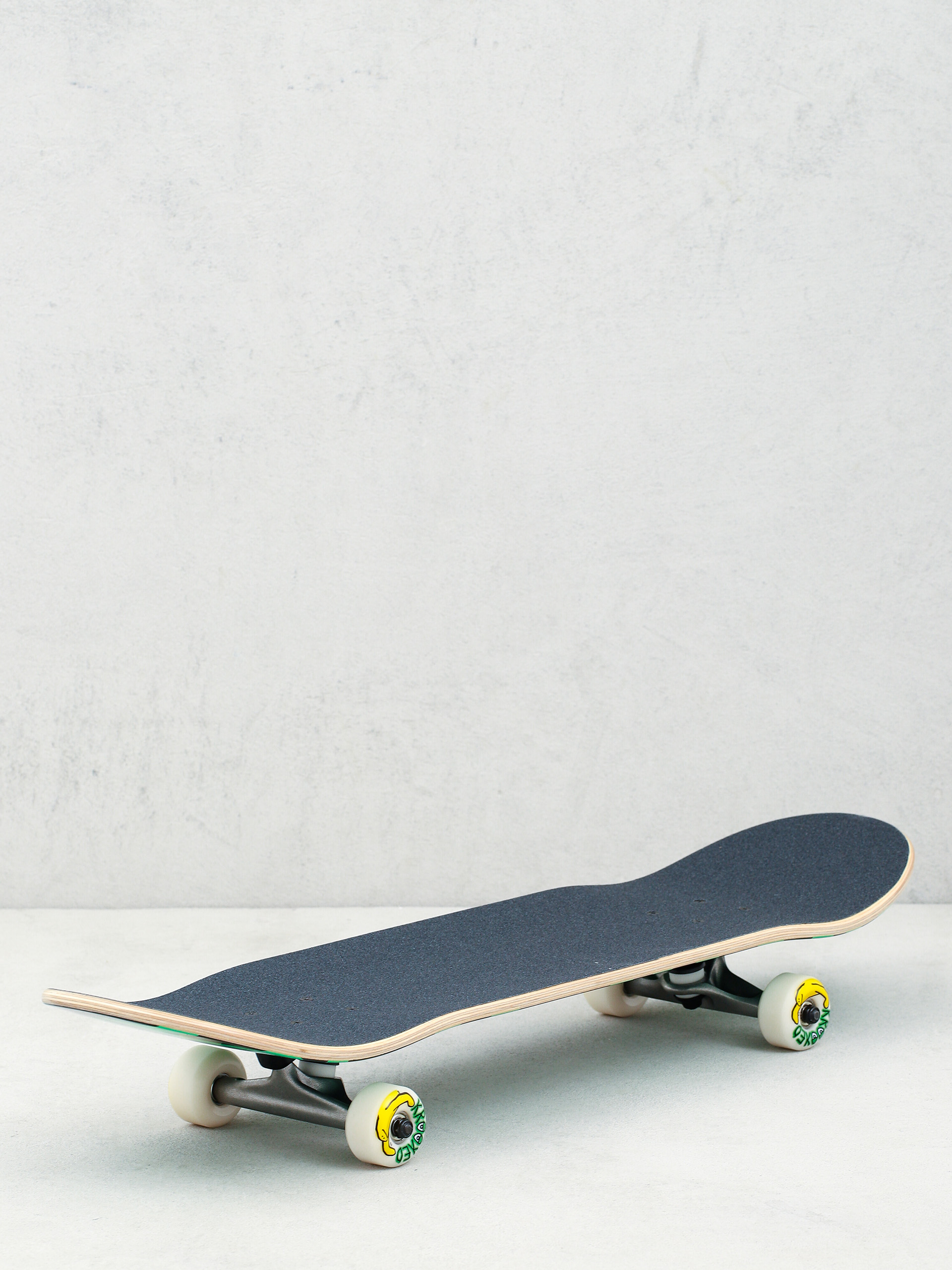 Krooked Eyes II Skateboard (green/black)