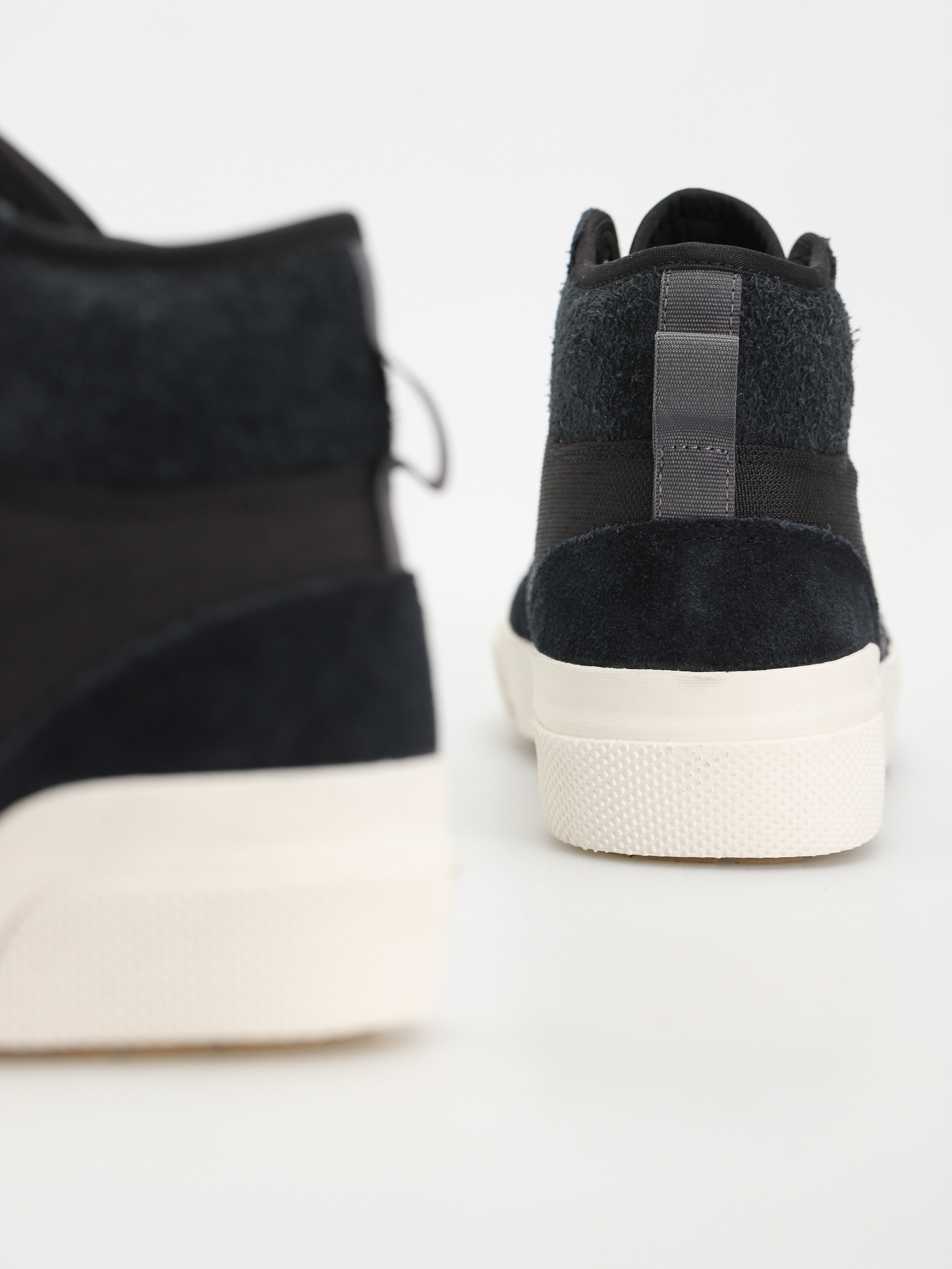 adidas Originals Nizza Hi Rf Atr Shoes (cblack/cwhite/grefiv)