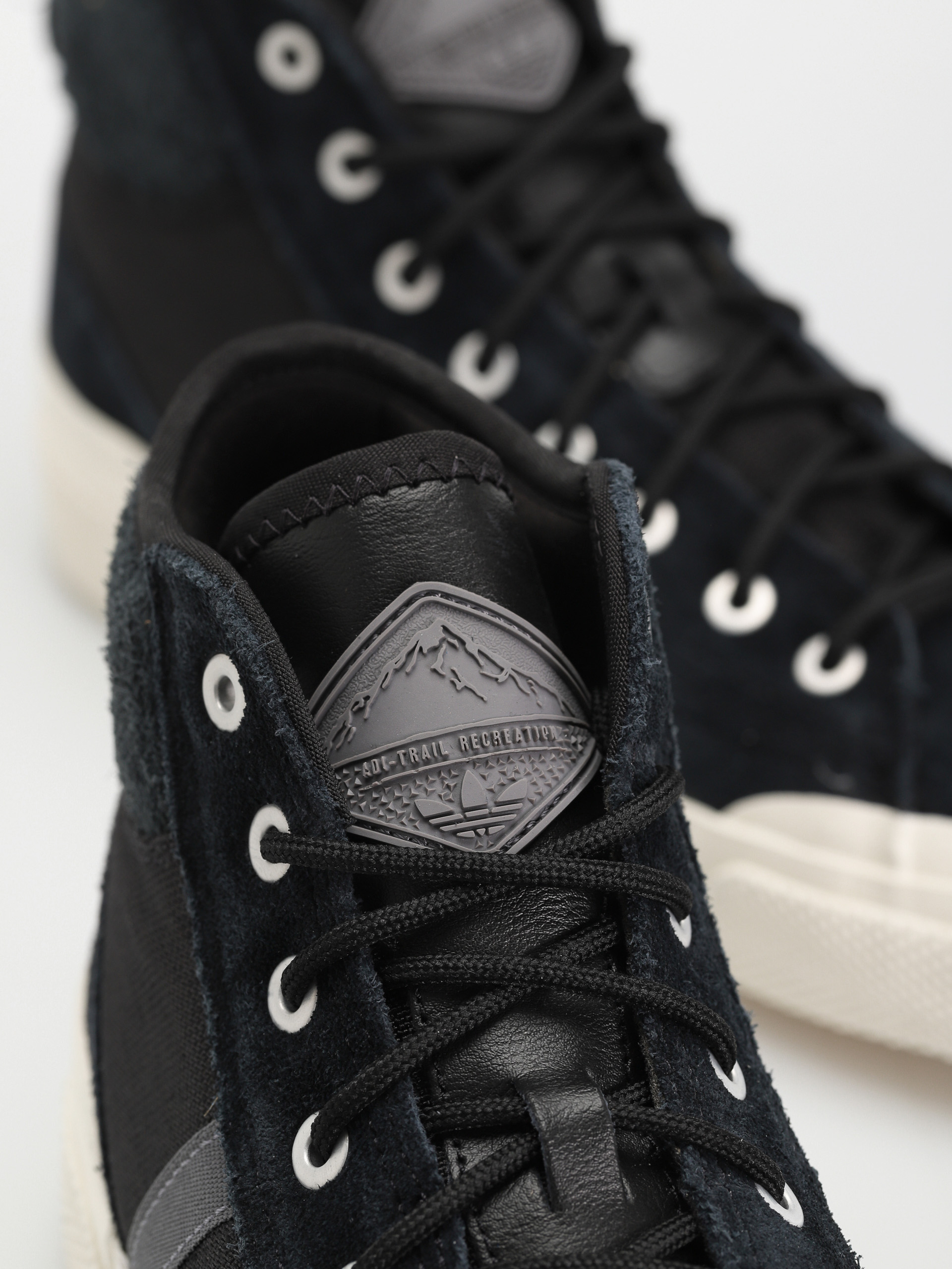 adidas Originals Nizza Hi Rf Atr Shoes (cblack/cwhite/grefiv)