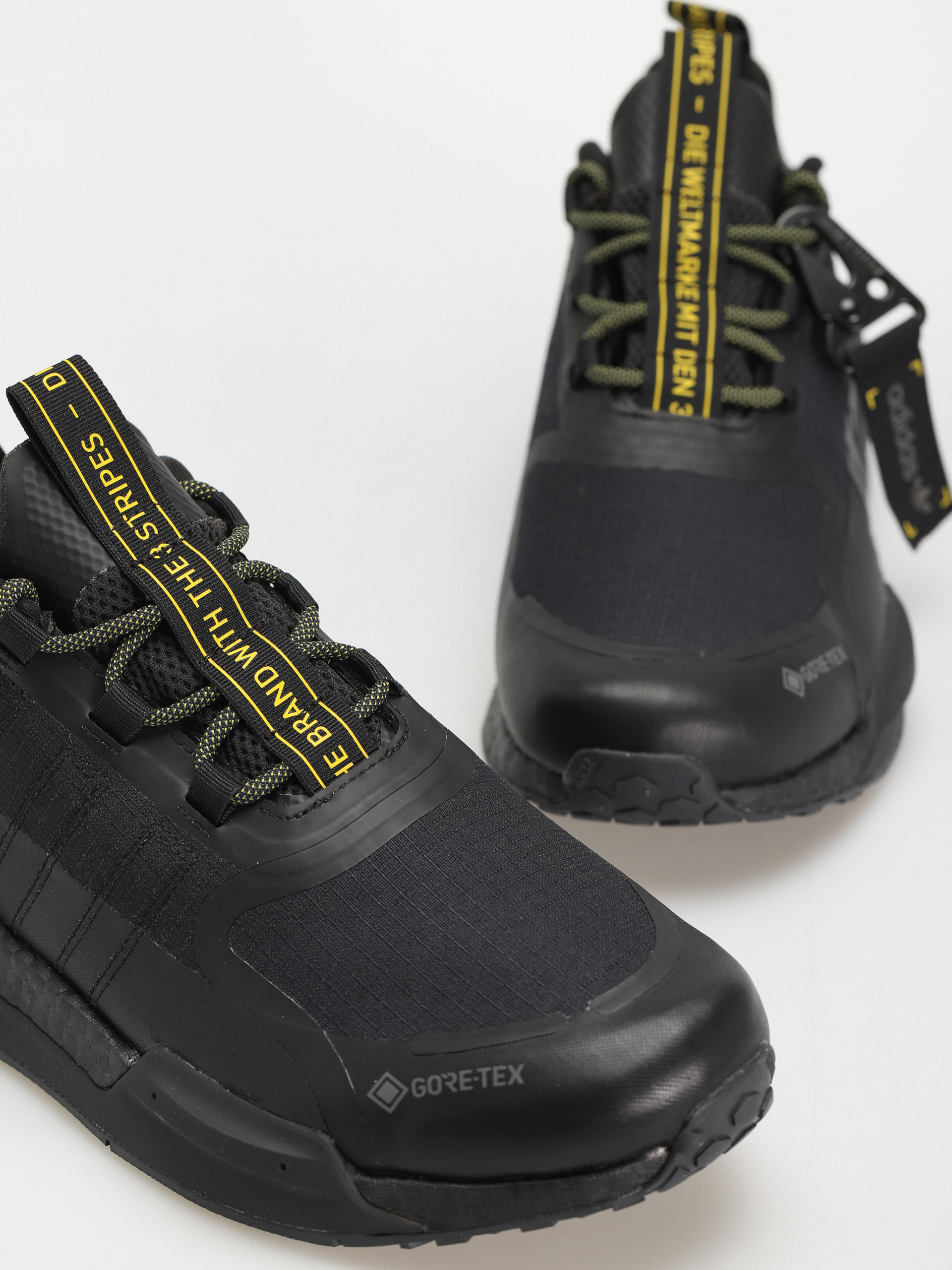 adidas Originals Nmd V3 Gtx Shoes (cblack/grefiv/impyel)