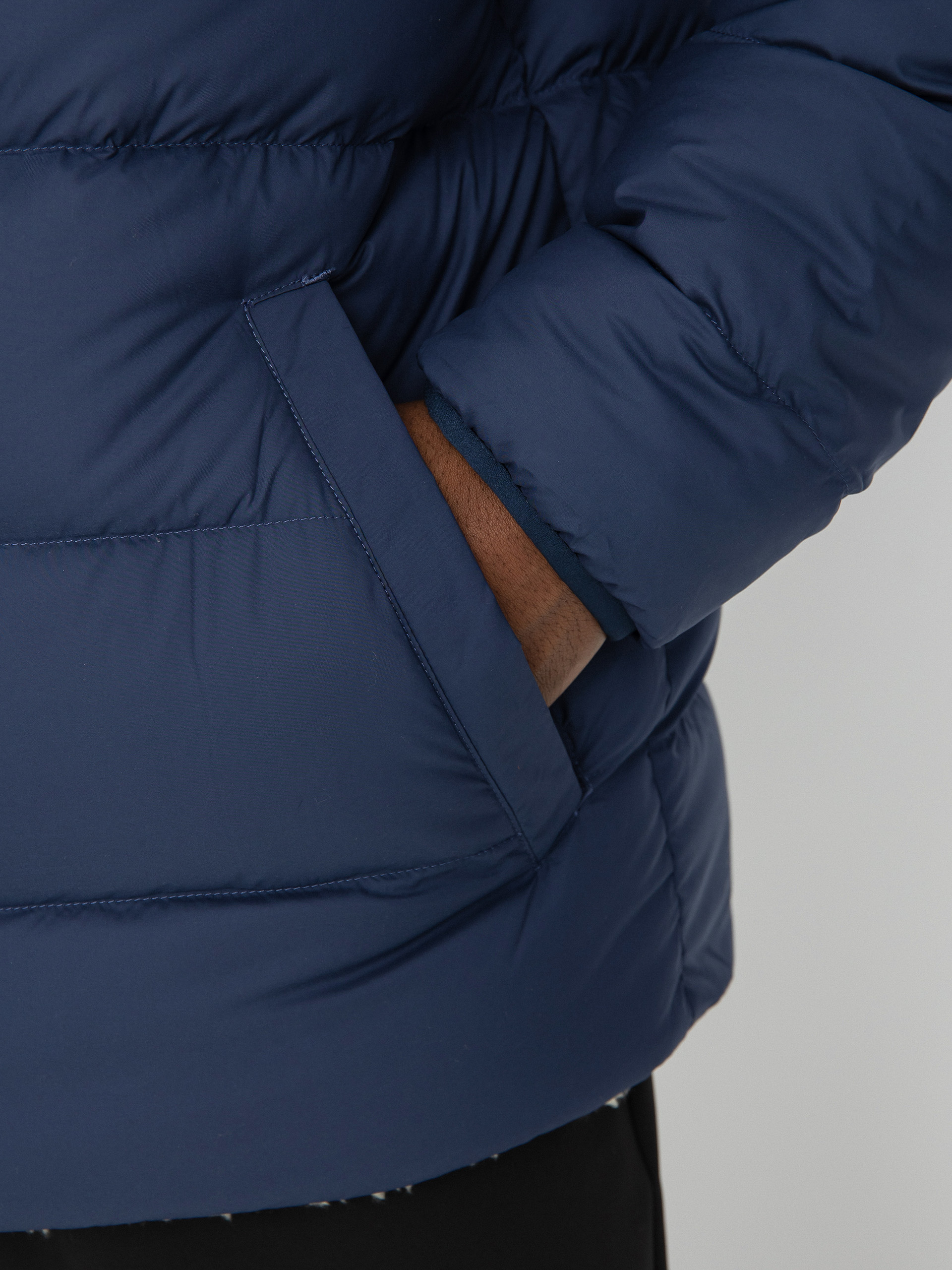 Patagonia Reversible Silent Down Jacket (new navy)