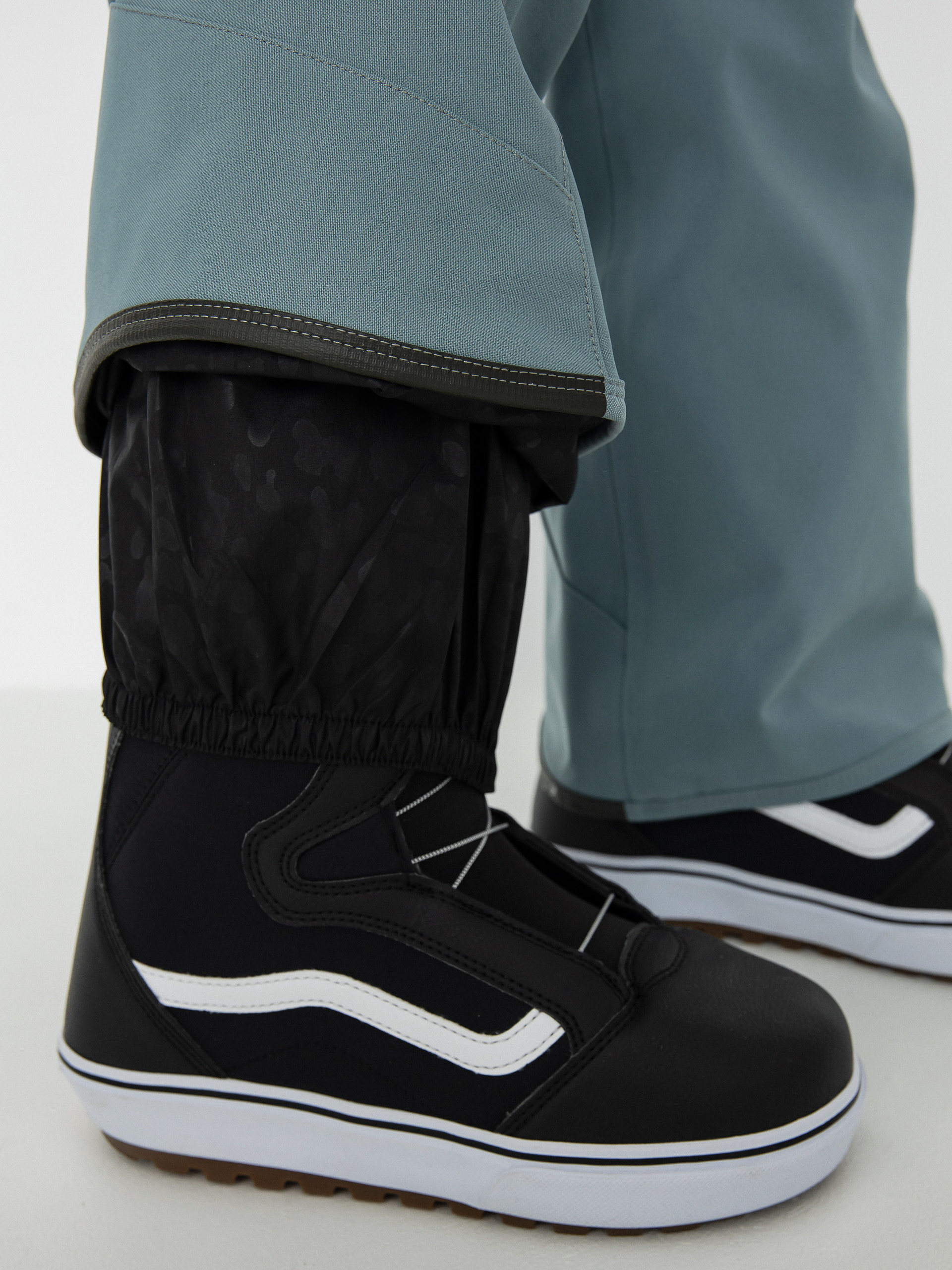 Womens Volcom Swift Bib Overall Snowboard pants (green ash)