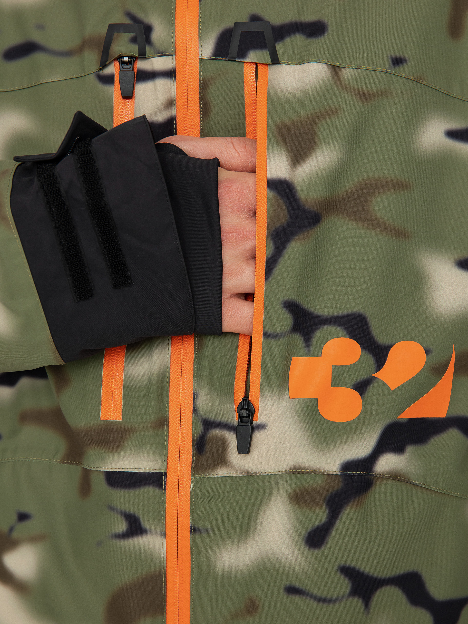 Mens ThirtyTwo Lashed Insulated Snowboard jacket (camo)