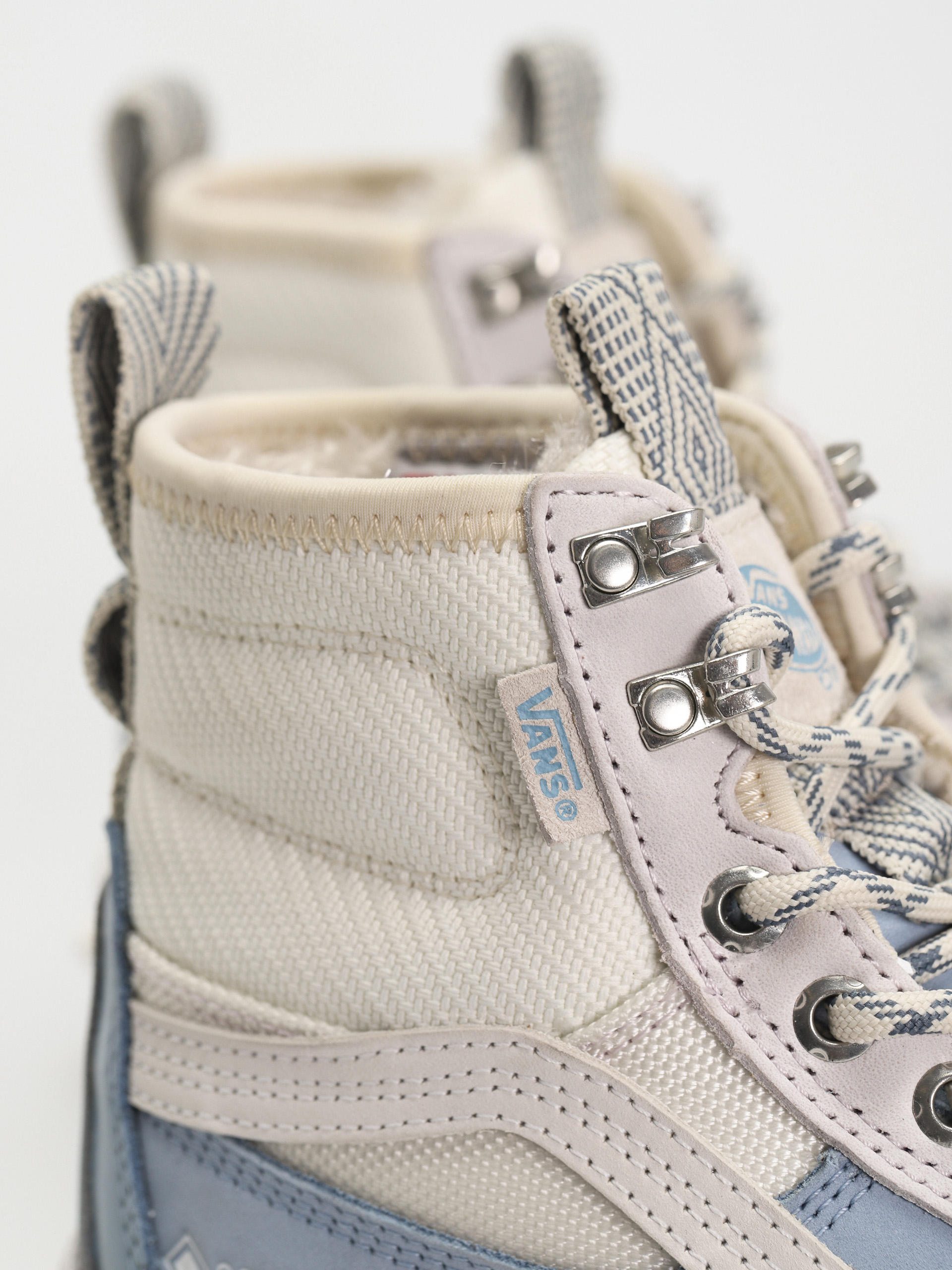 Vans Sk8 Hi Gore Tex MTE 3 Shoes (trekker marshmallow)