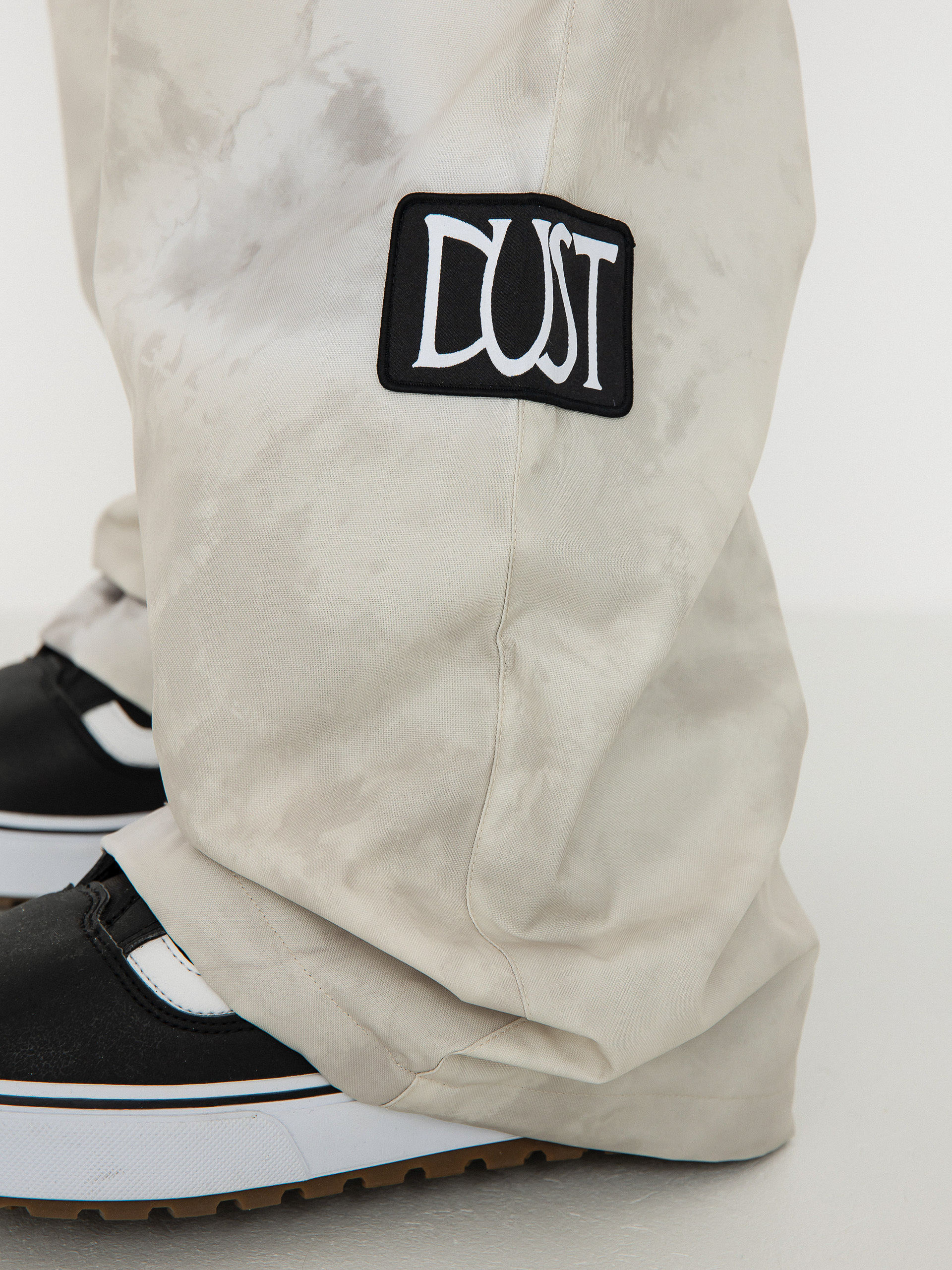Mens Volcom Vlcmxdustbox Snowboard pants (bleach cream)