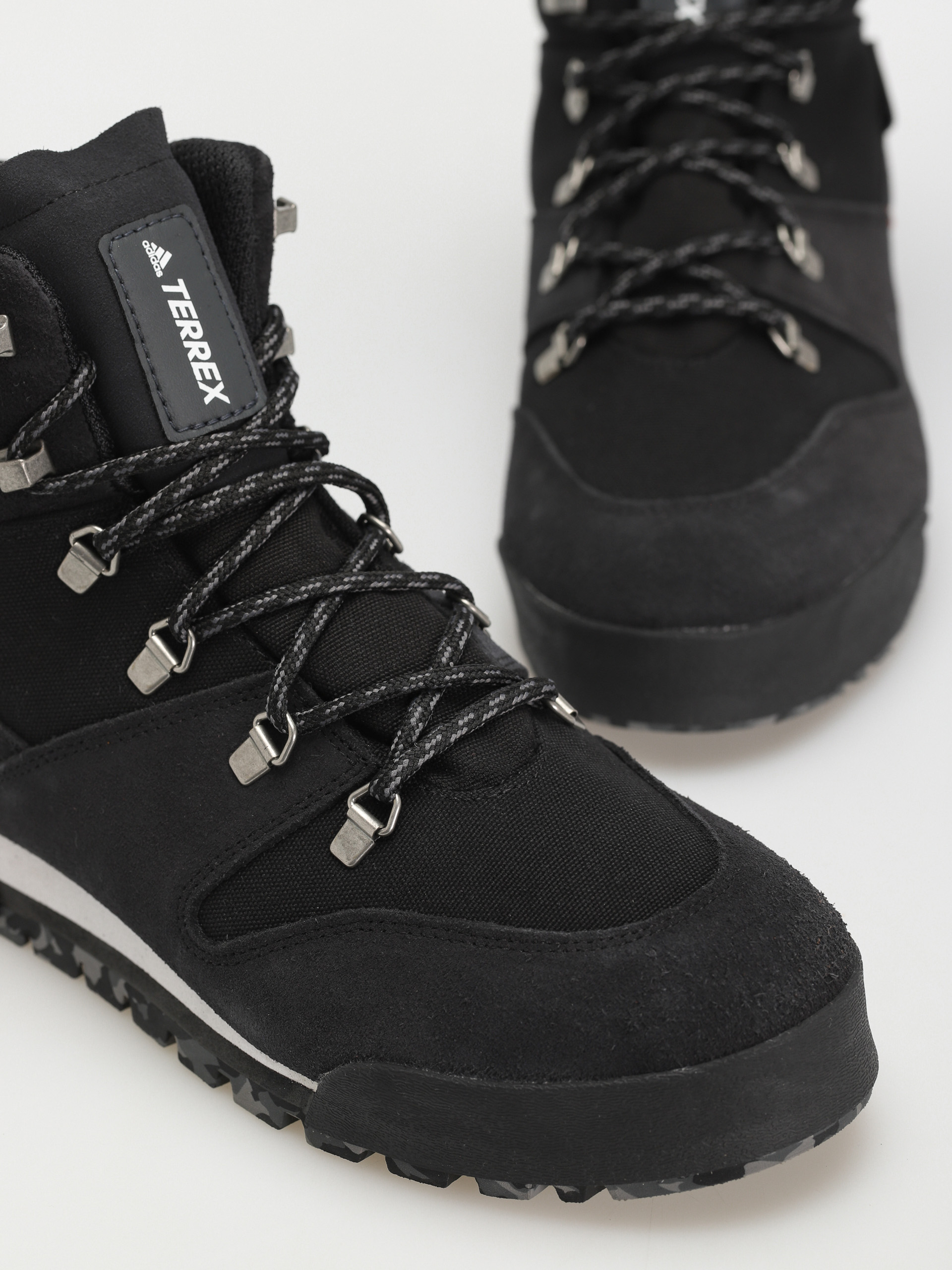 adidas Terrex Snowpitch C.RDY Shoes (cblack/cblack/scarle)