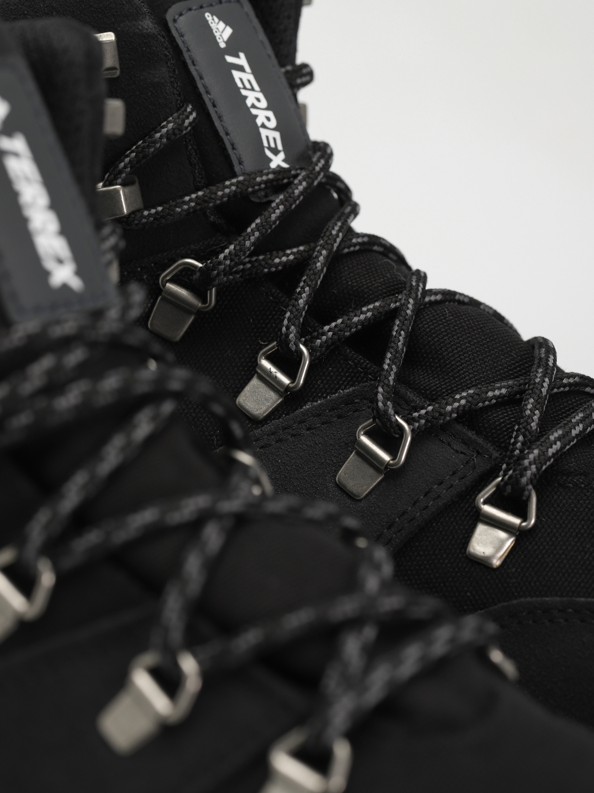 adidas Terrex Snowpitch C.RDY Shoes (cblack/cblack/scarle)