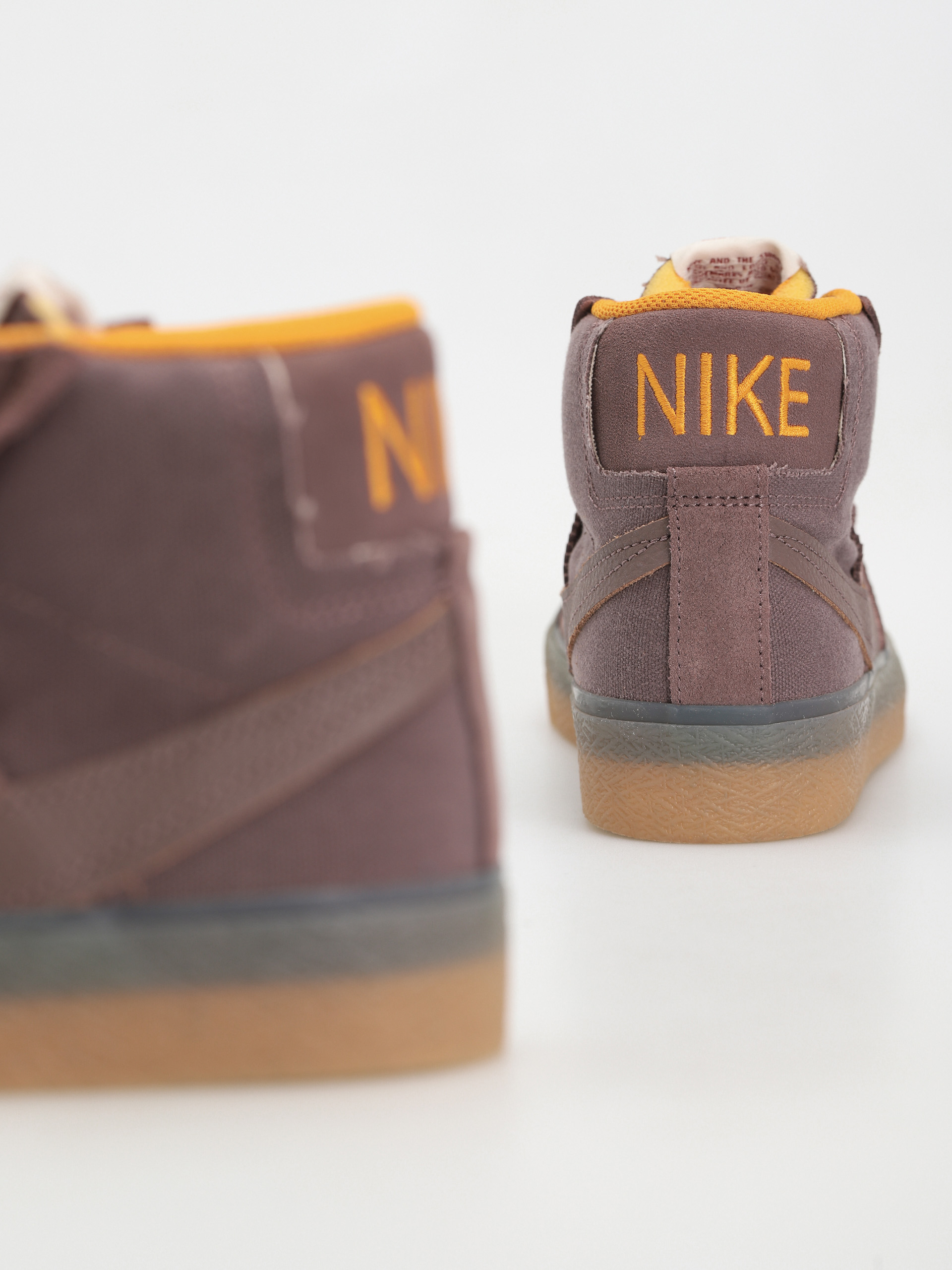 Nike SB Zoom Blazer Mid Premium Shoes (plum eclipse/plum eclipse kumquat)