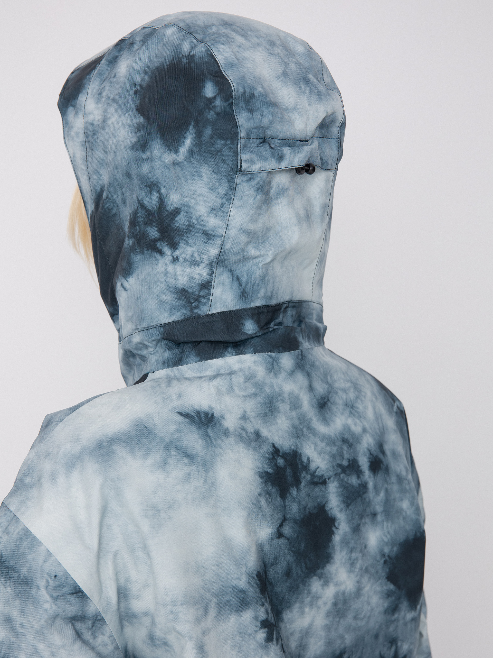 Womens Volcom Fern Ins Gore Pullover Snowboard jacket (storm tie dye)