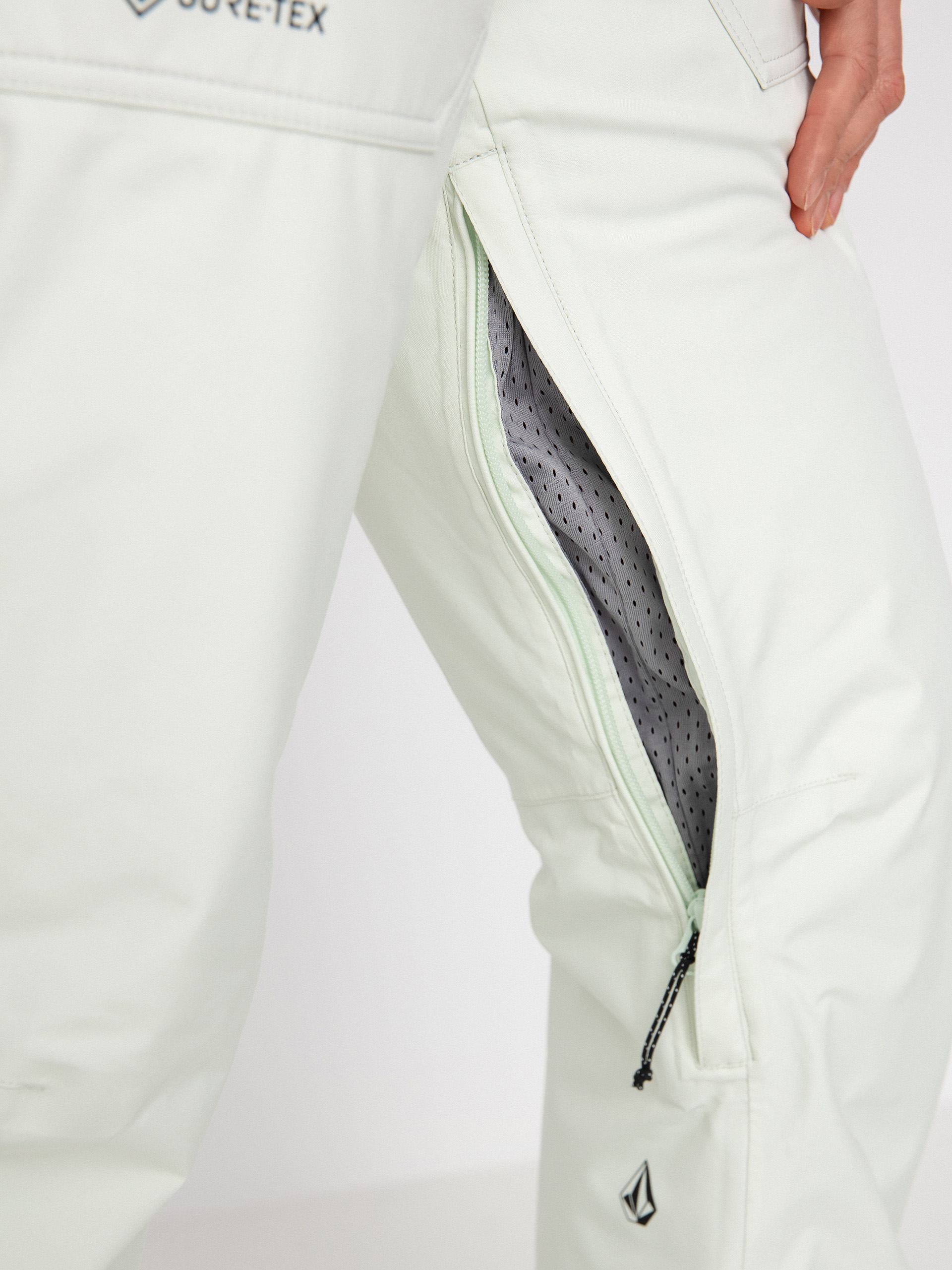 Damen Volcom Knox Ins Gore Tex Snowboardhose (ice green)