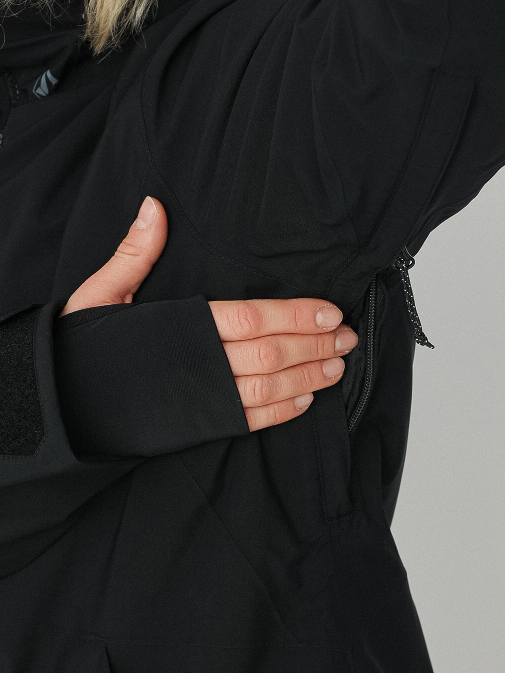 Damen Volcom 3D Stretch Gore Snowboardjacke (black)