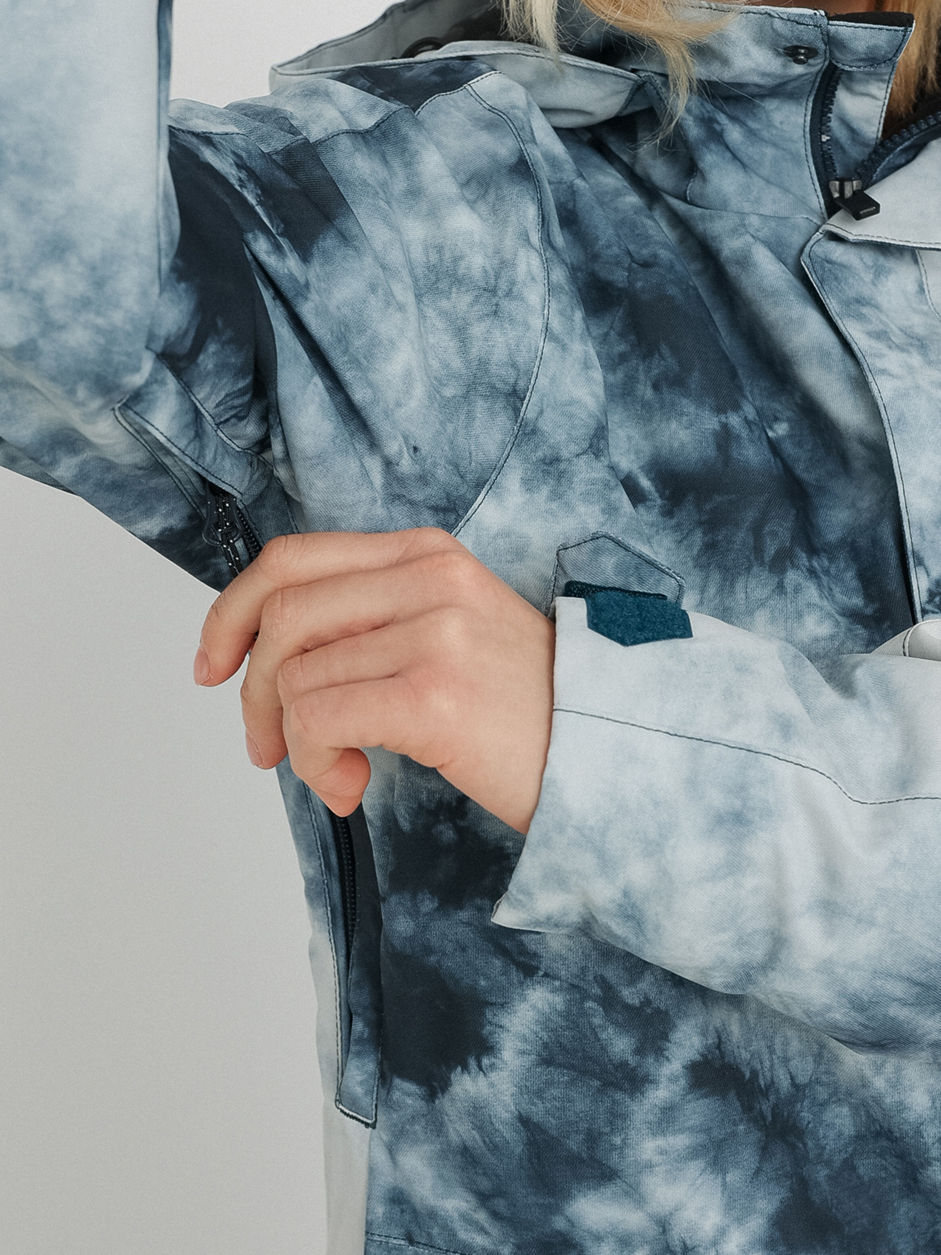 Damen Volcom Westland Ins Snowboardjacke (storm tie dye)