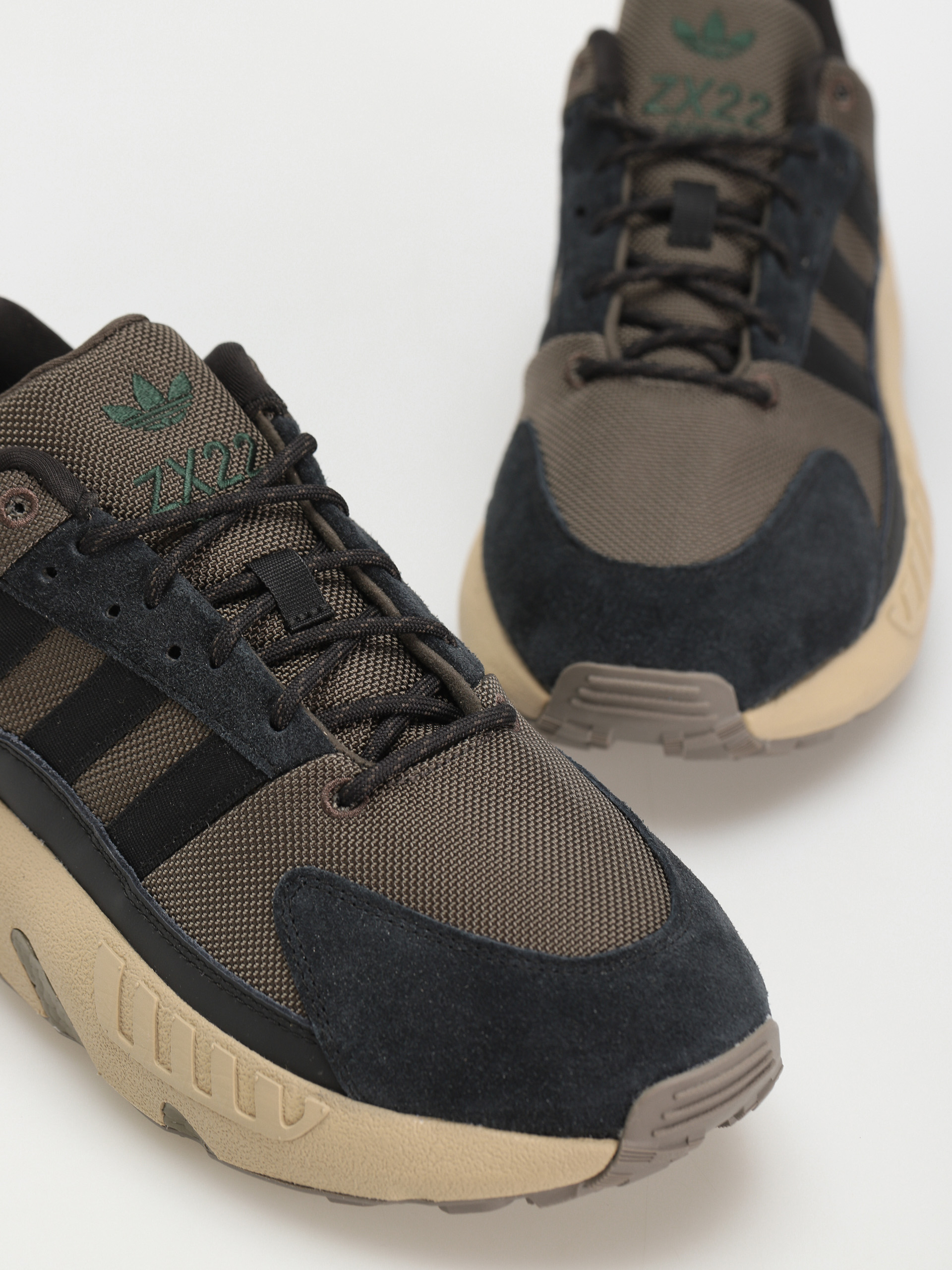 adidas gazelle silver green womens Mens ZX 22 Boost Lace Up Sneakers Grey 4 Casual