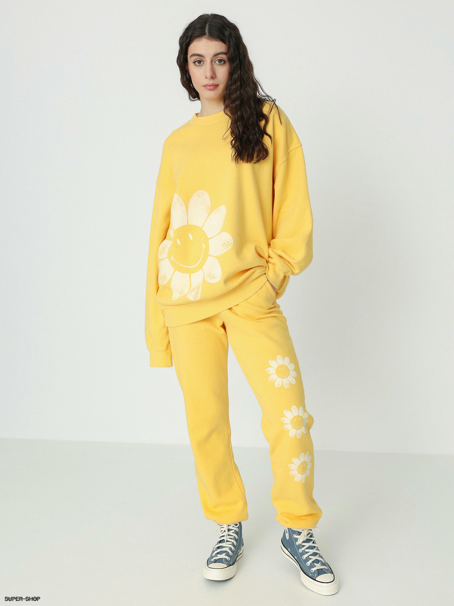 Billabong store yellow sweatshirt