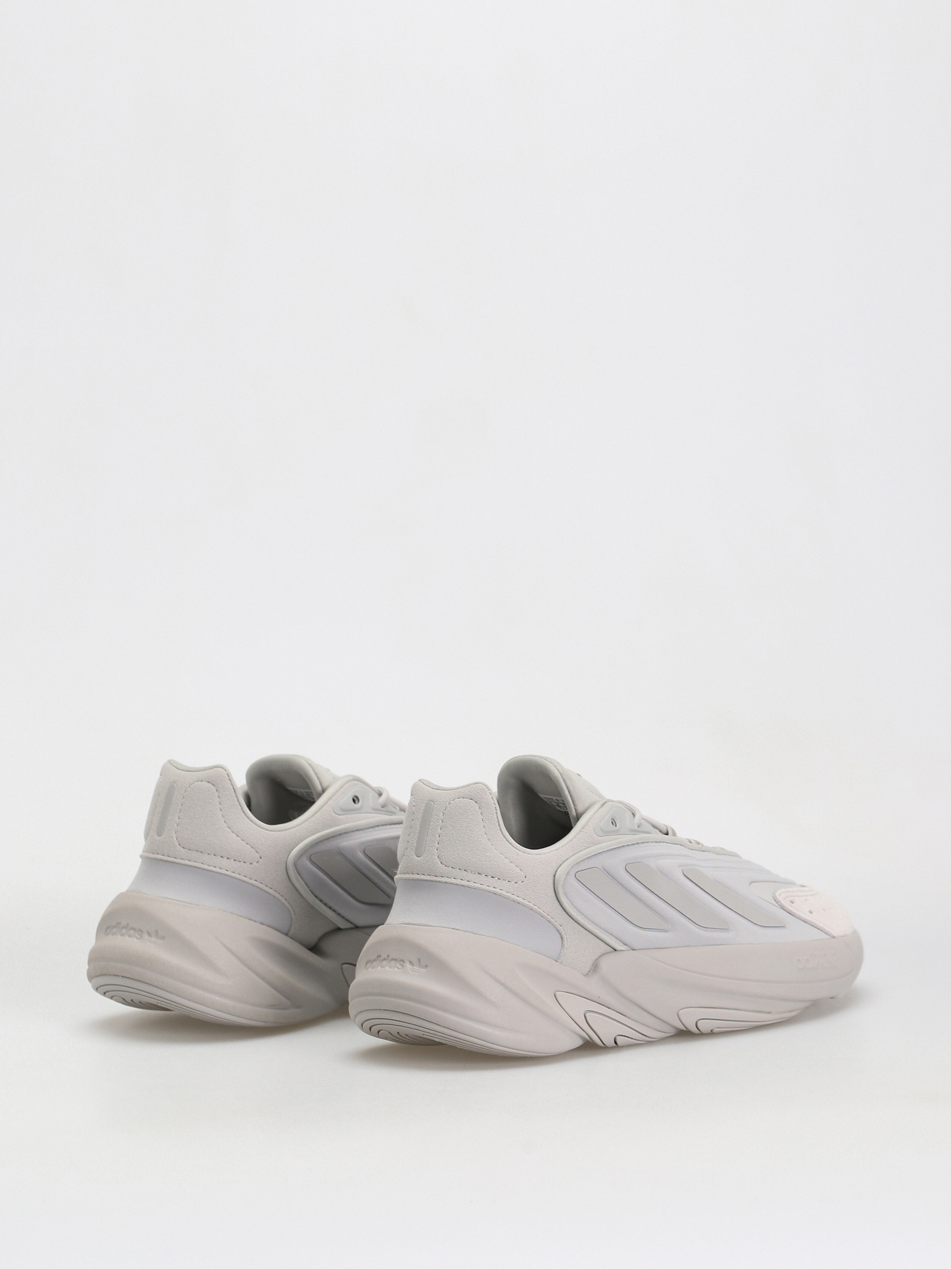 adidas Originals Ozelia Shoes (gretwo/gretwo/grefou)