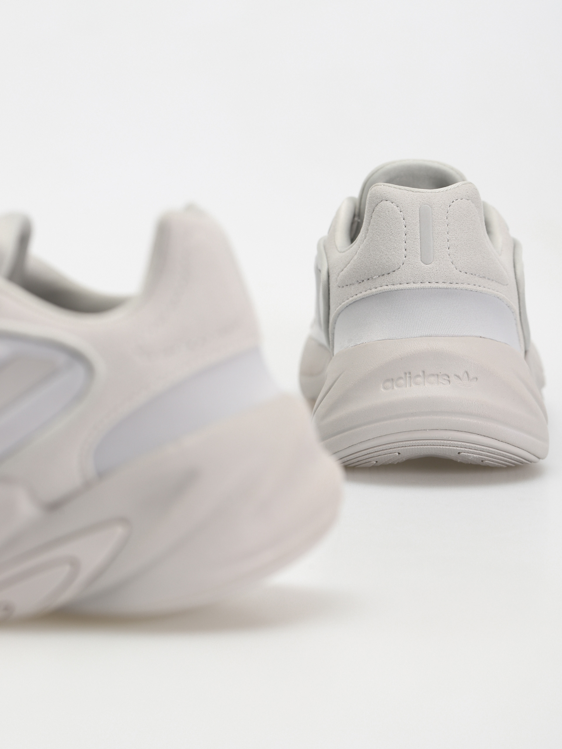 adidas Originals Ozelia Schuhe (gretwo/gretwo/grefou)