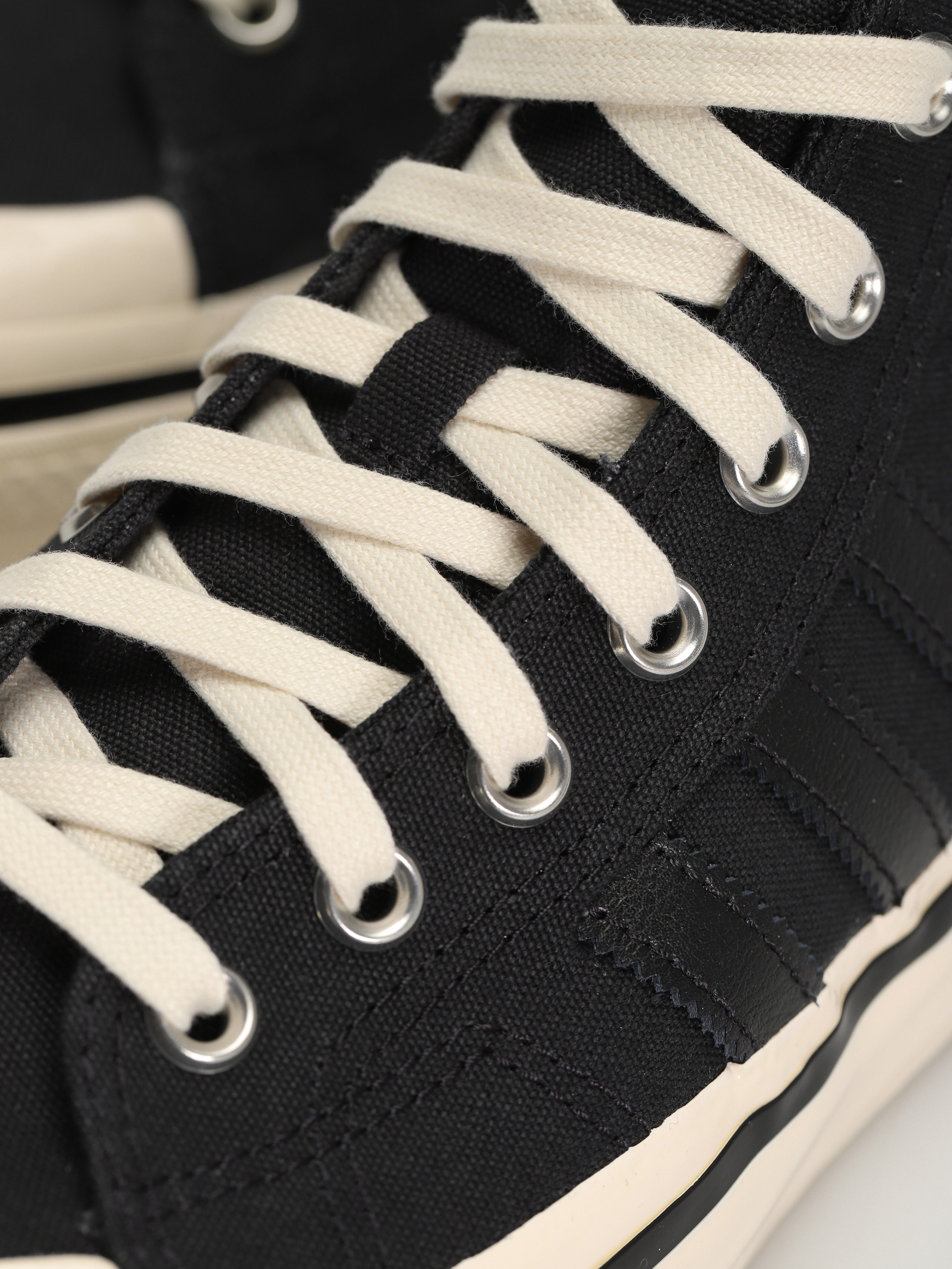 adidas Originals Nizza Hi Rf 74 Schuhe (cblack/cwhite/gum3)