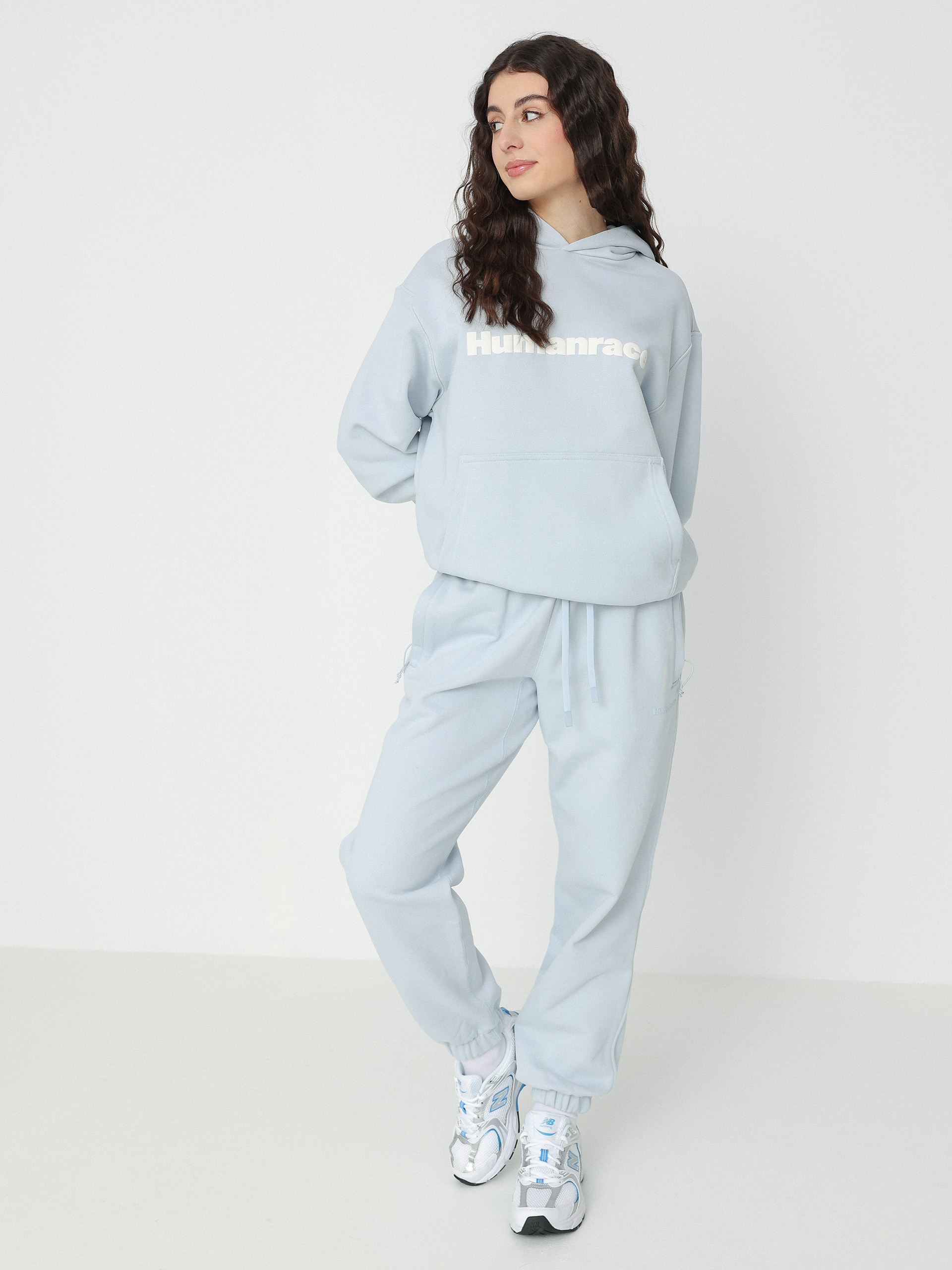 adidas Originals Pharrell Williams Basics Hose Wmn (halblu)