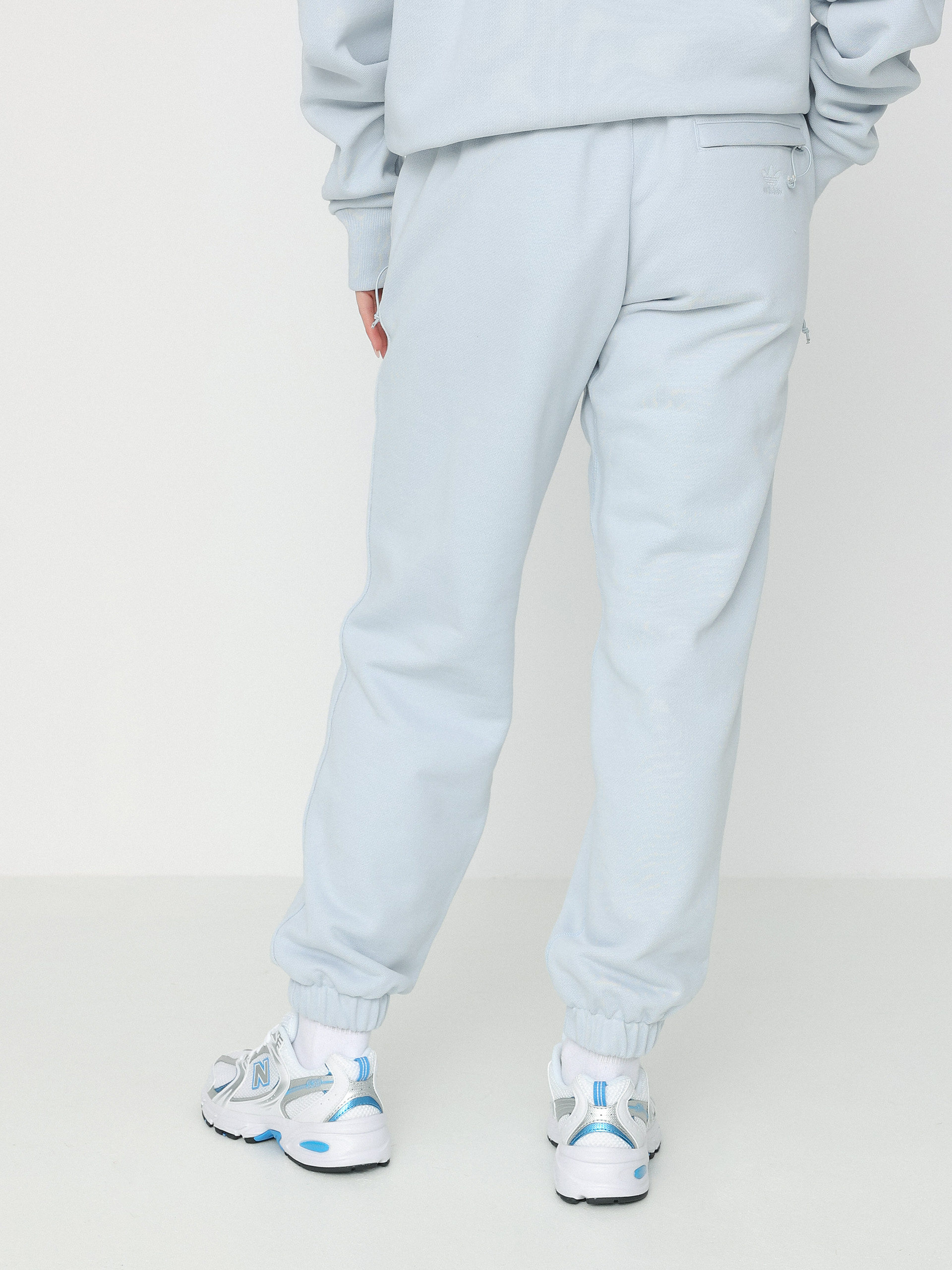 adidas Originals Pharrell Williams Basics Hose Wmn (halblu)