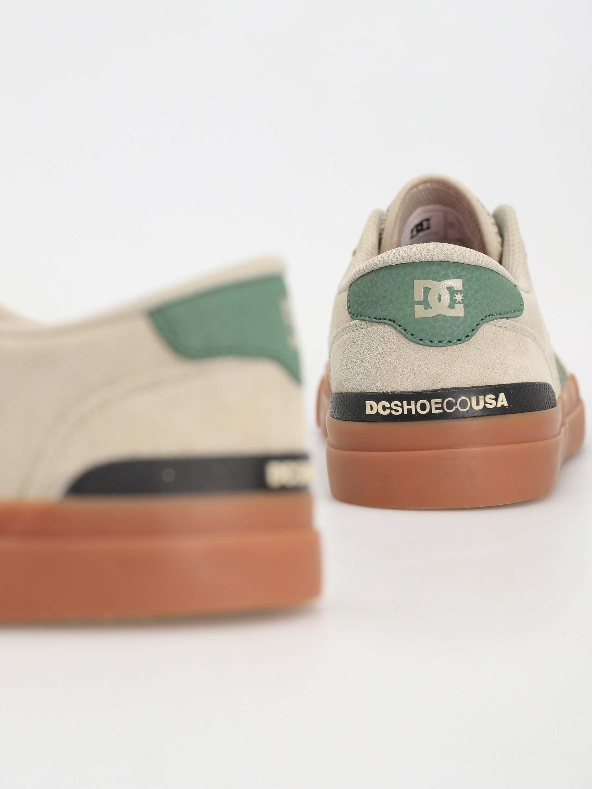 DC Teknic S Shoes (tan/green)