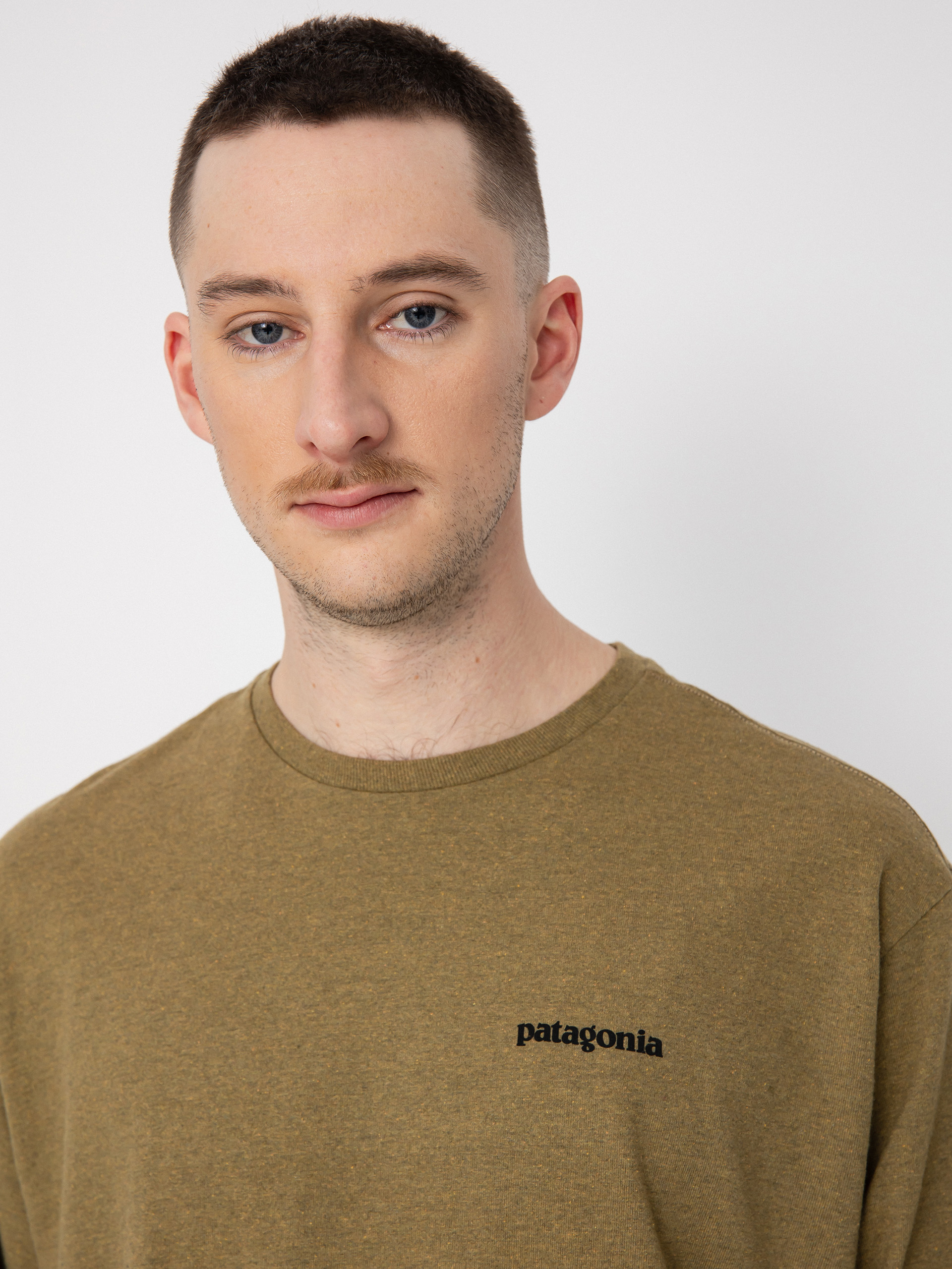 Patagonia P 6 Logo Responsibili Longsleeve (moray khaki)